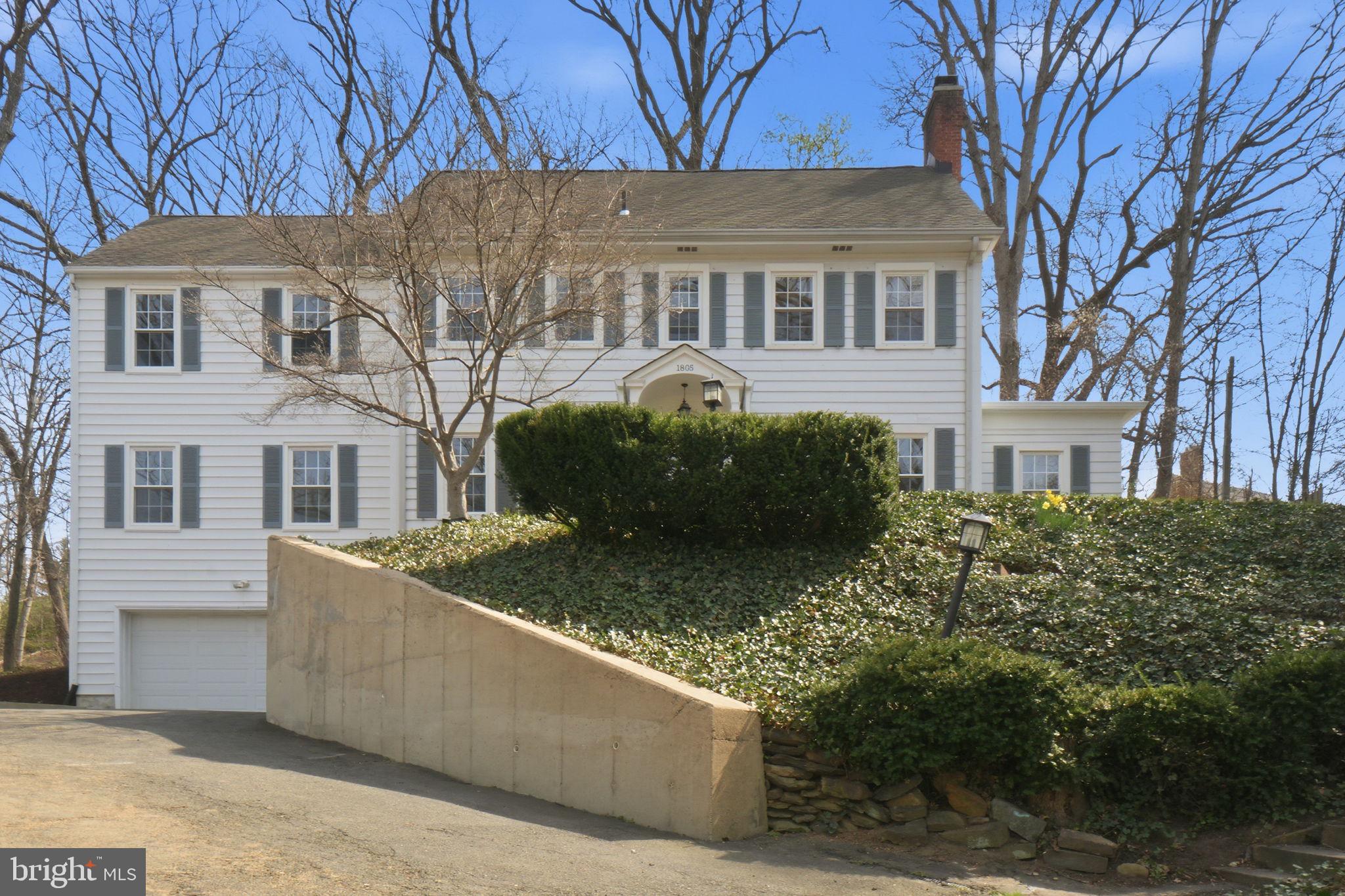 ARLINGTON RIDGE - Residential