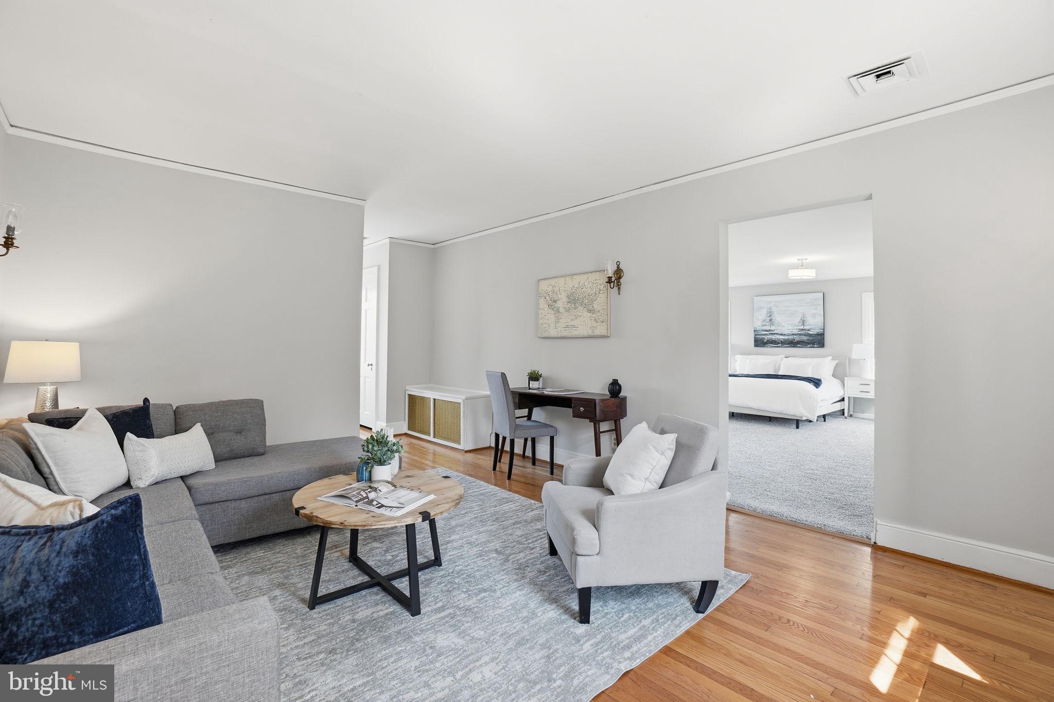 ARLINGTON RIDGE - Residential