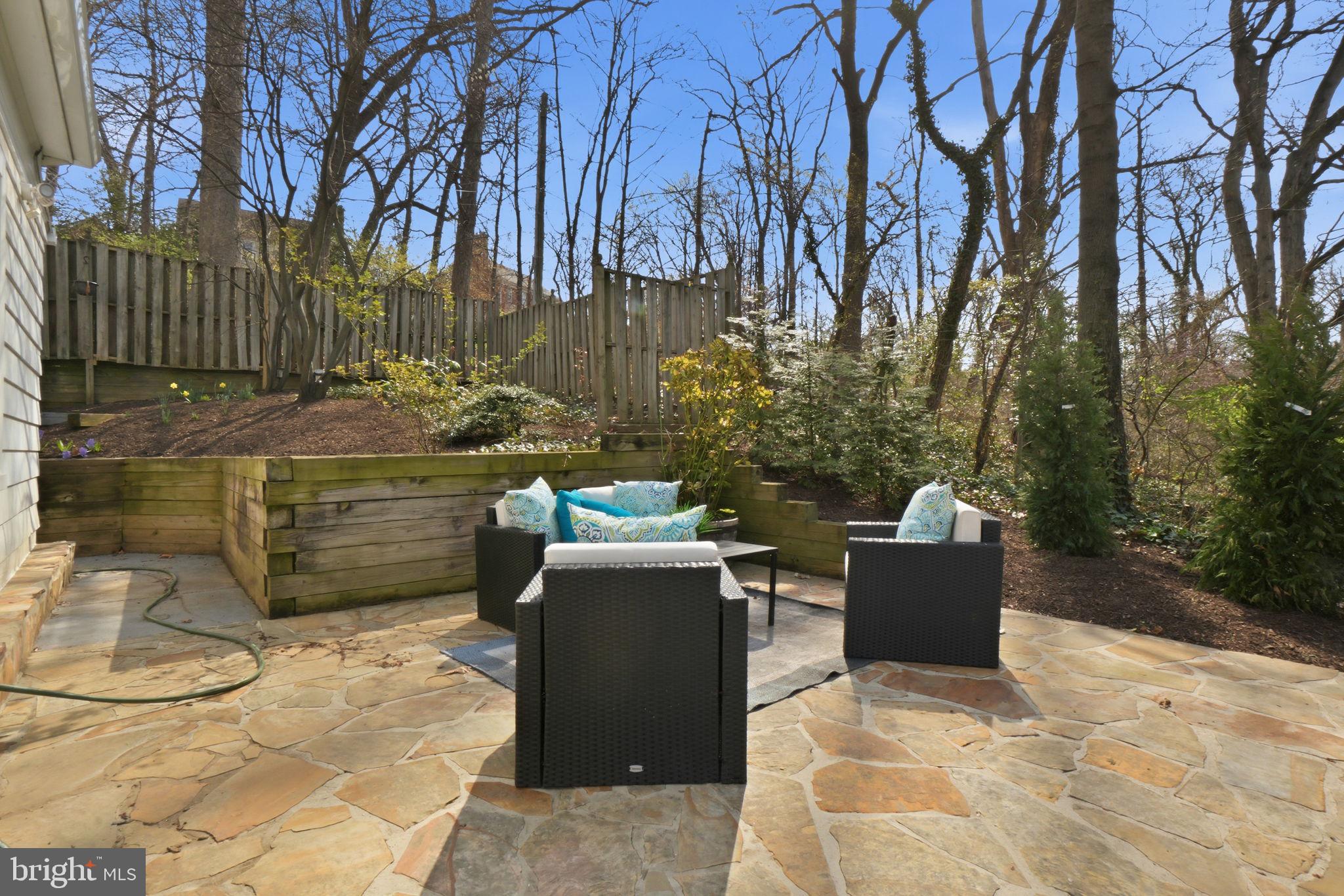 ARLINGTON RIDGE - Residential