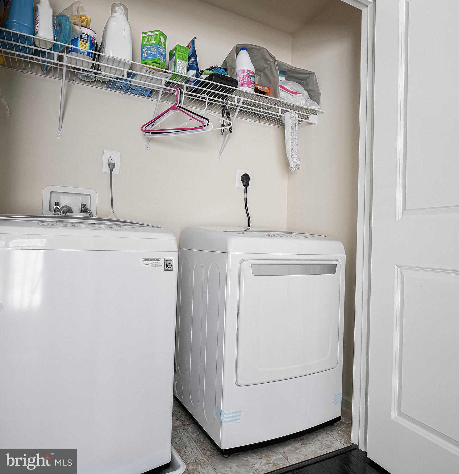 LAUREL RIDGE - Residential