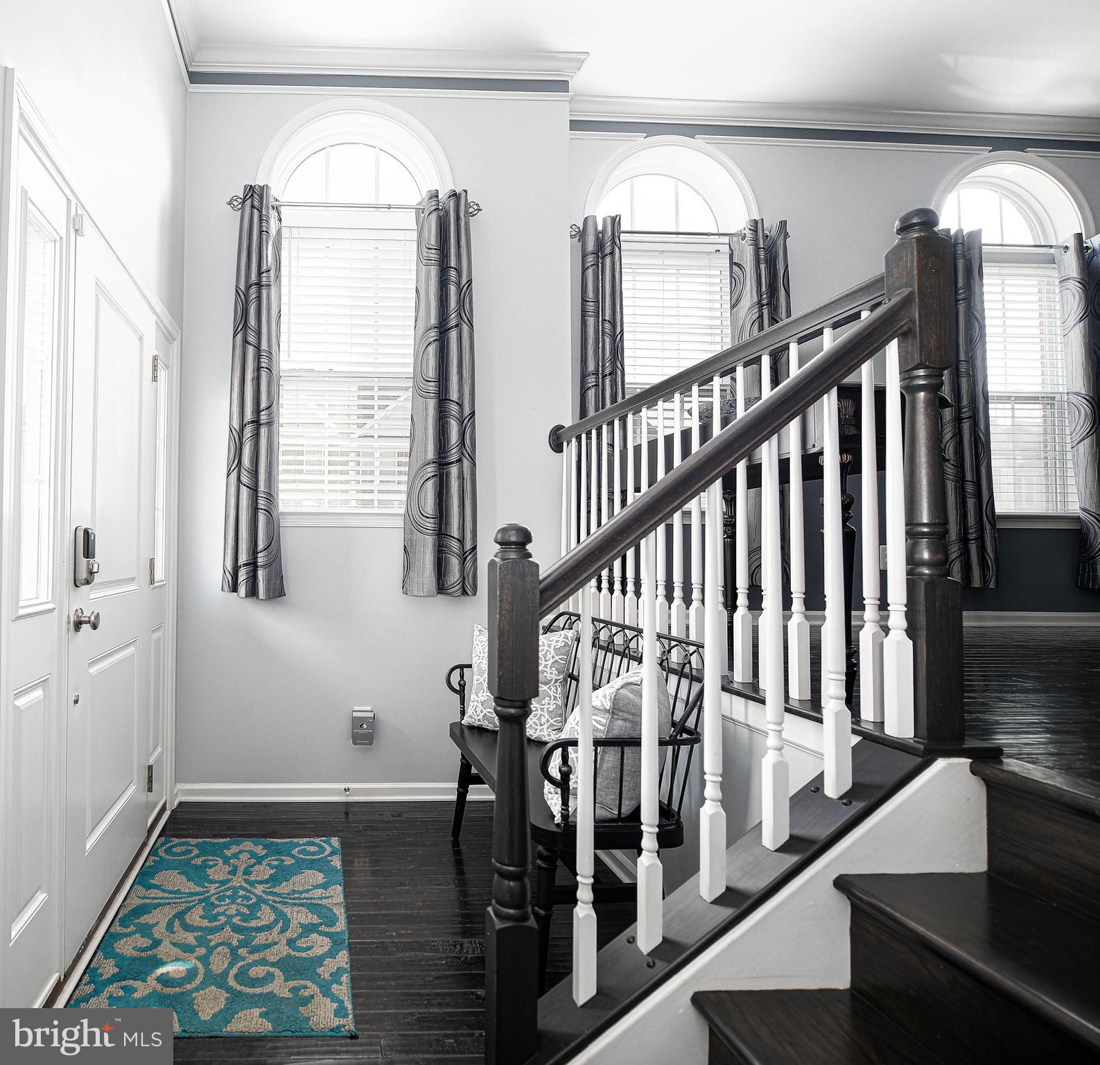 LAUREL RIDGE - Residential