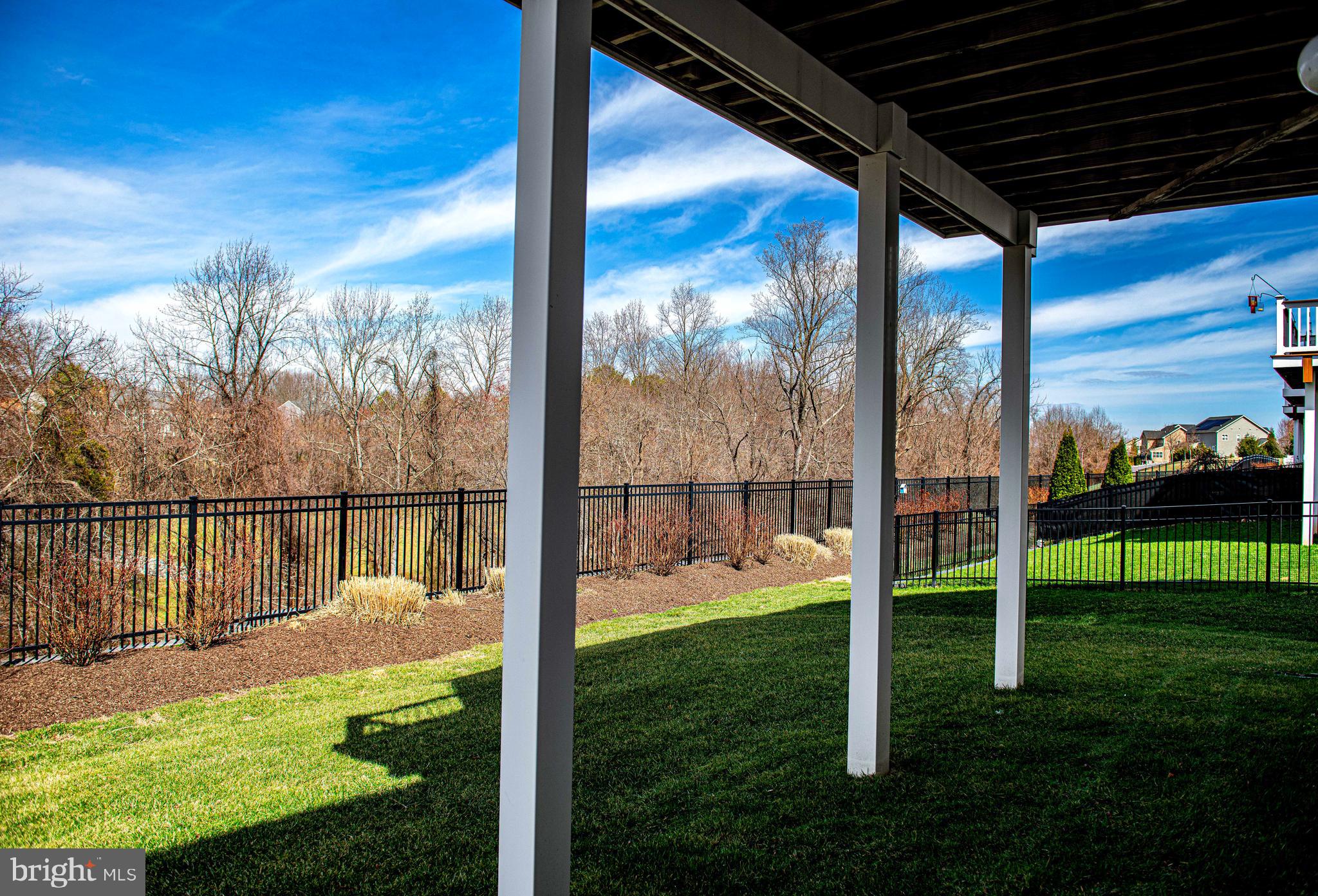 LAUREL RIDGE - Residential