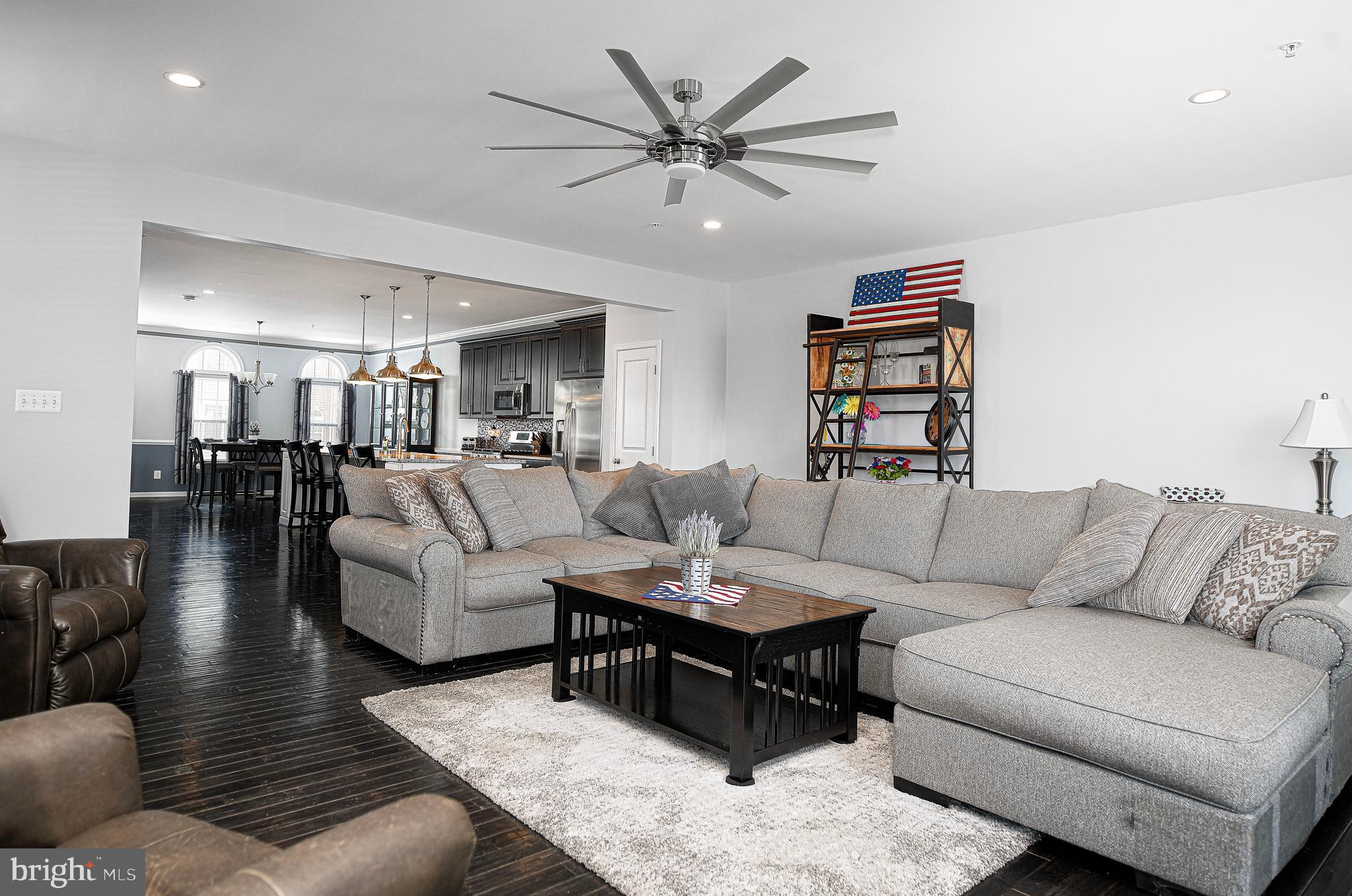 LAUREL RIDGE - Residential