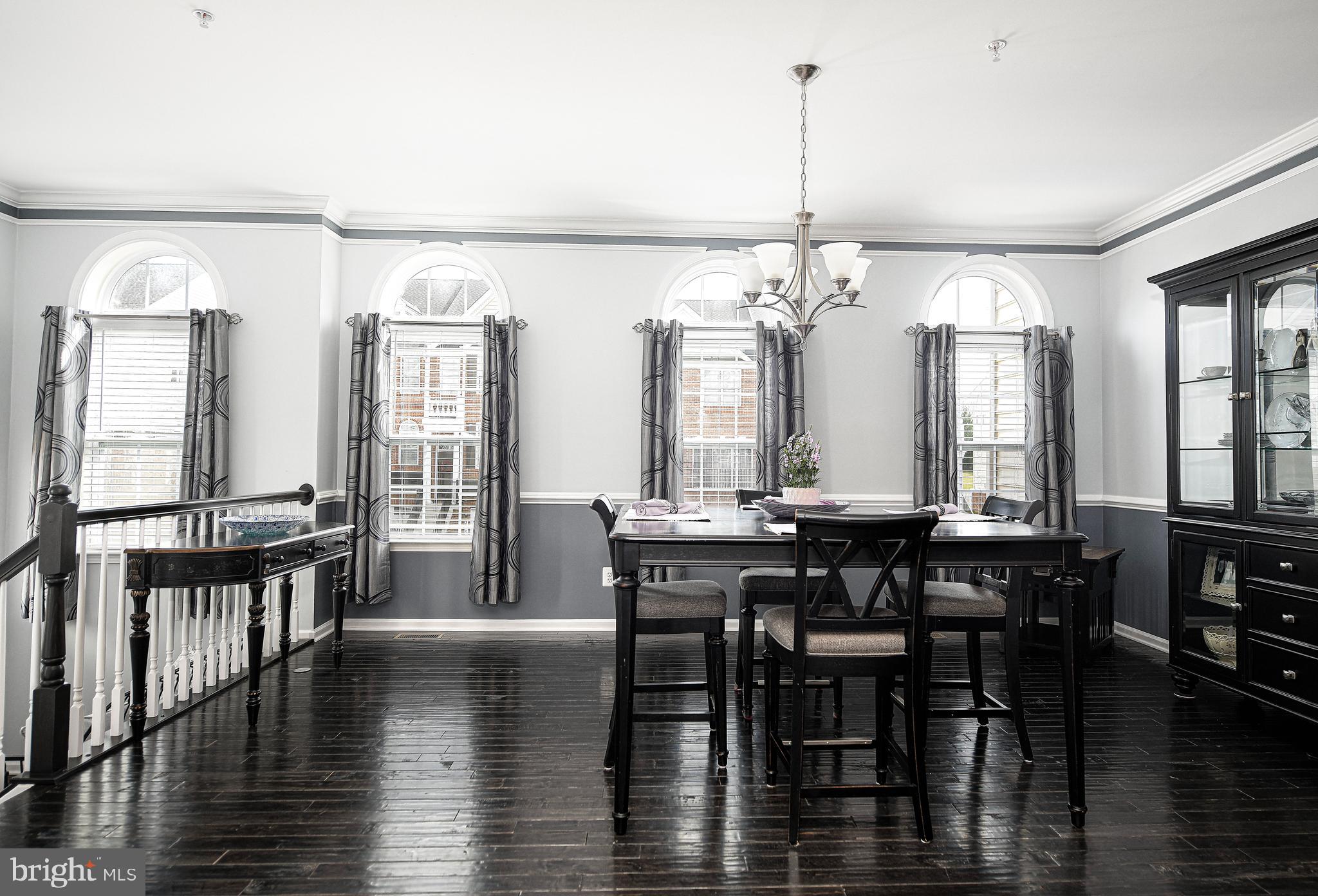 LAUREL RIDGE - Residential