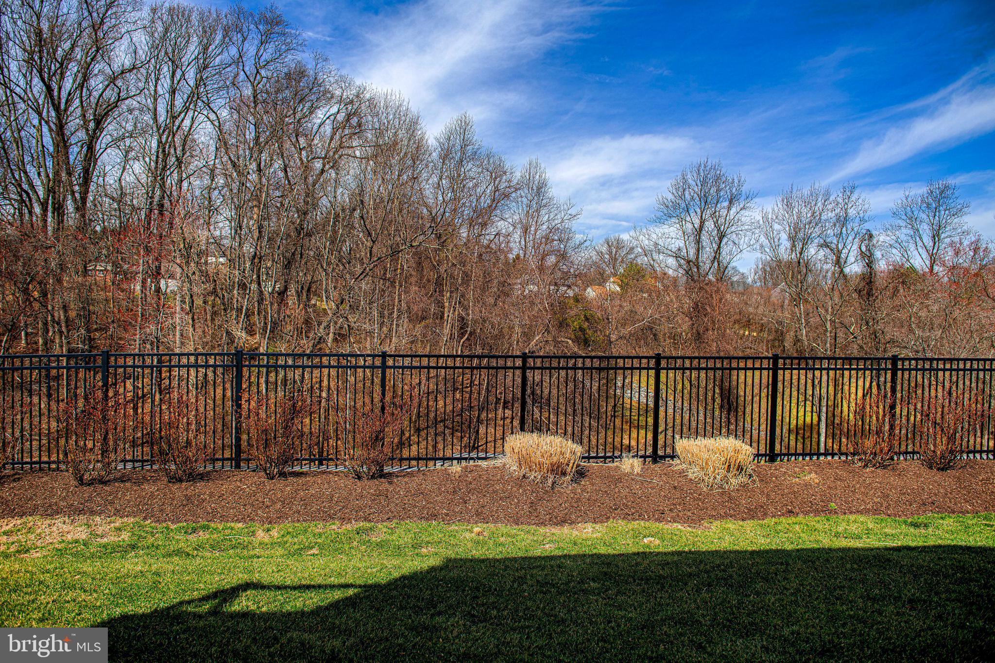 LAUREL RIDGE - Residential