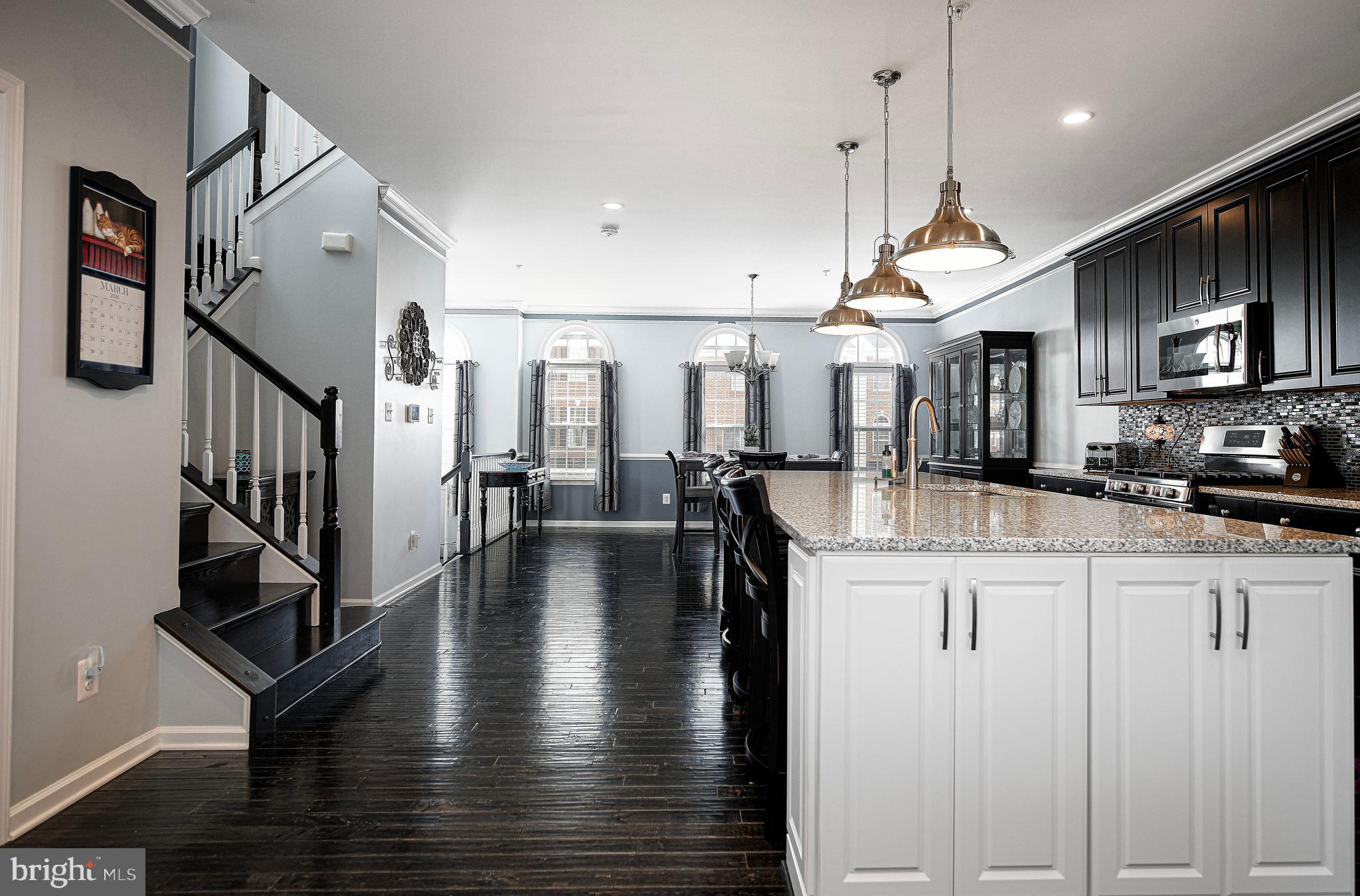 LAUREL RIDGE - Residential