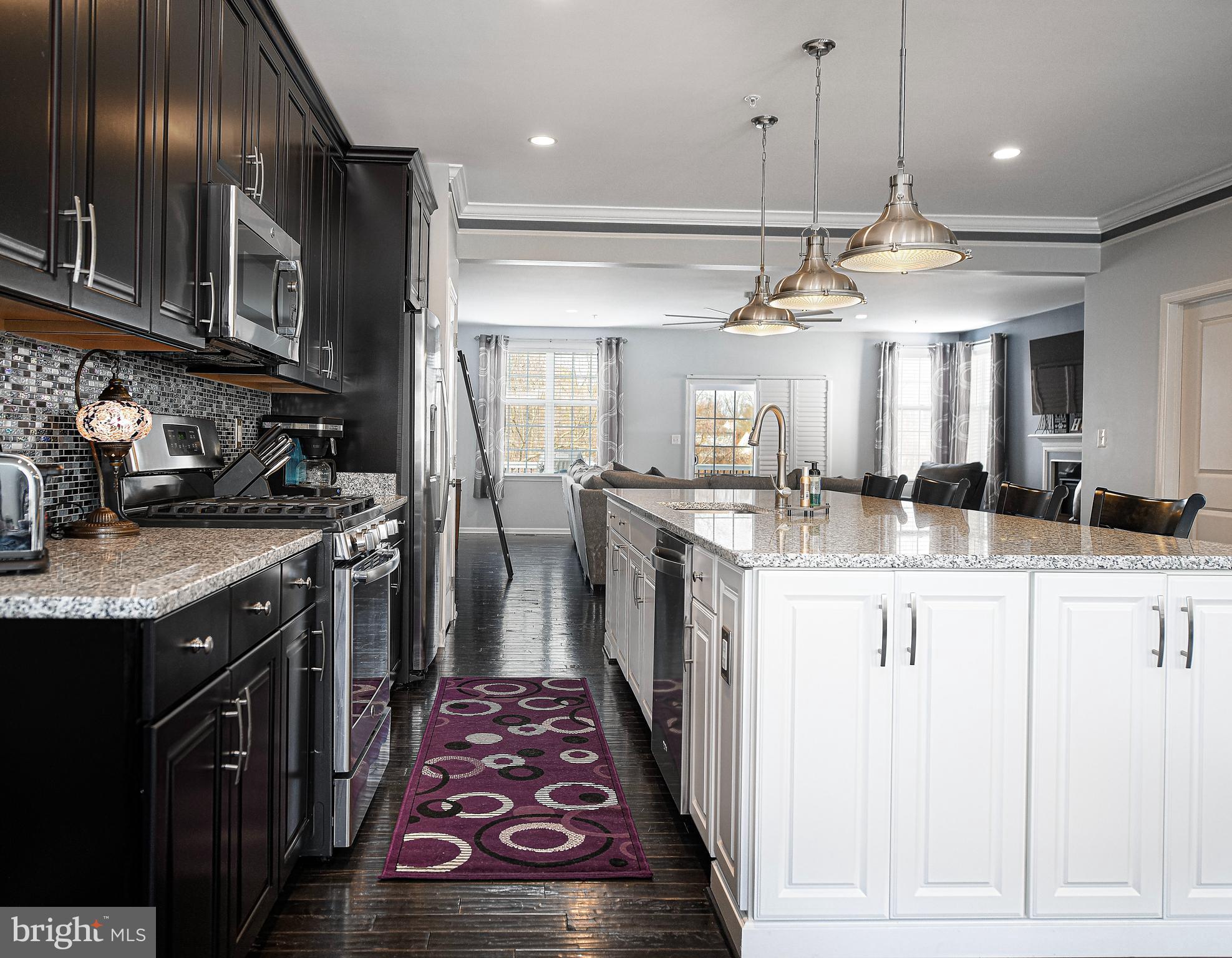 LAUREL RIDGE - Residential