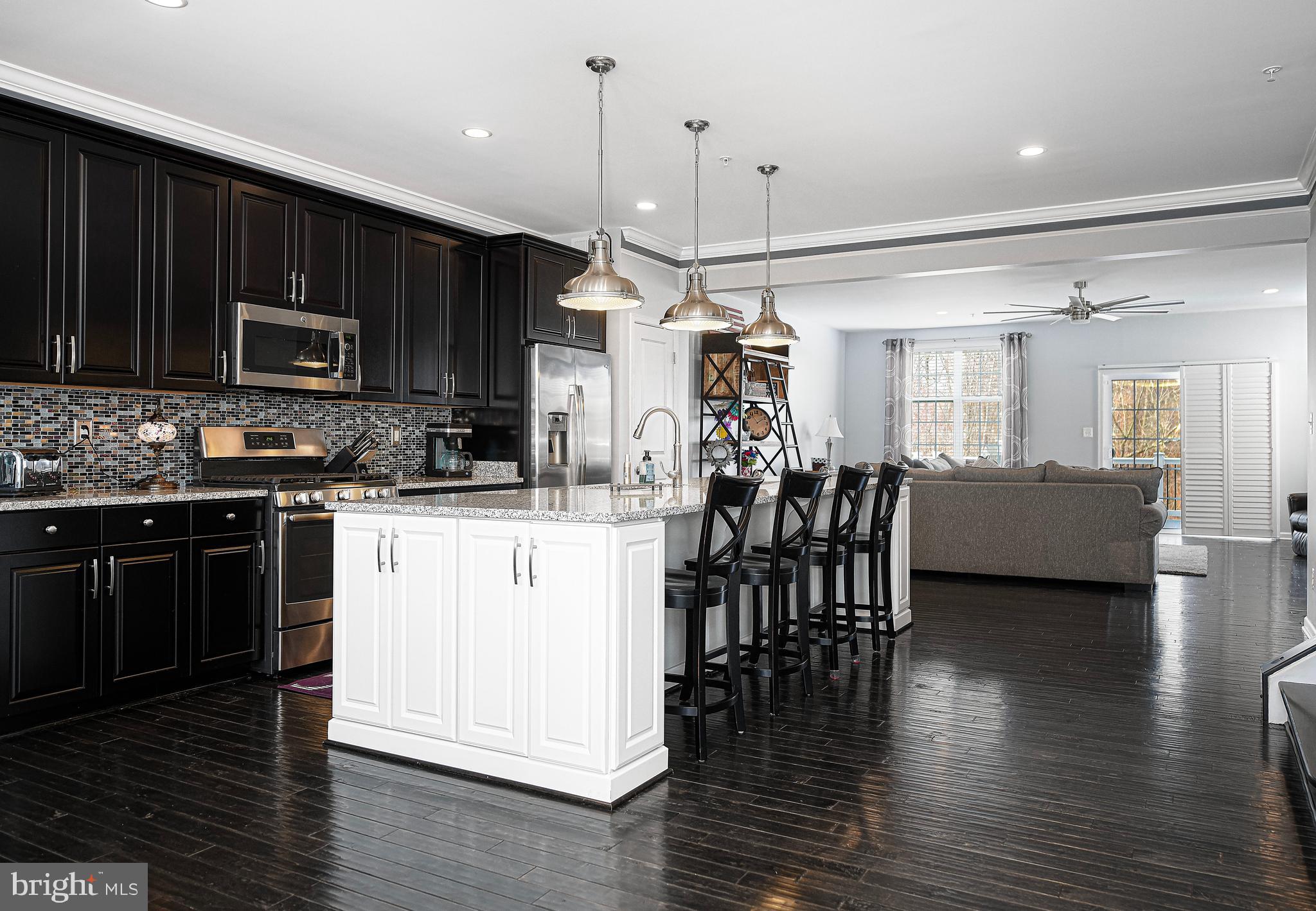 LAUREL RIDGE - Residential