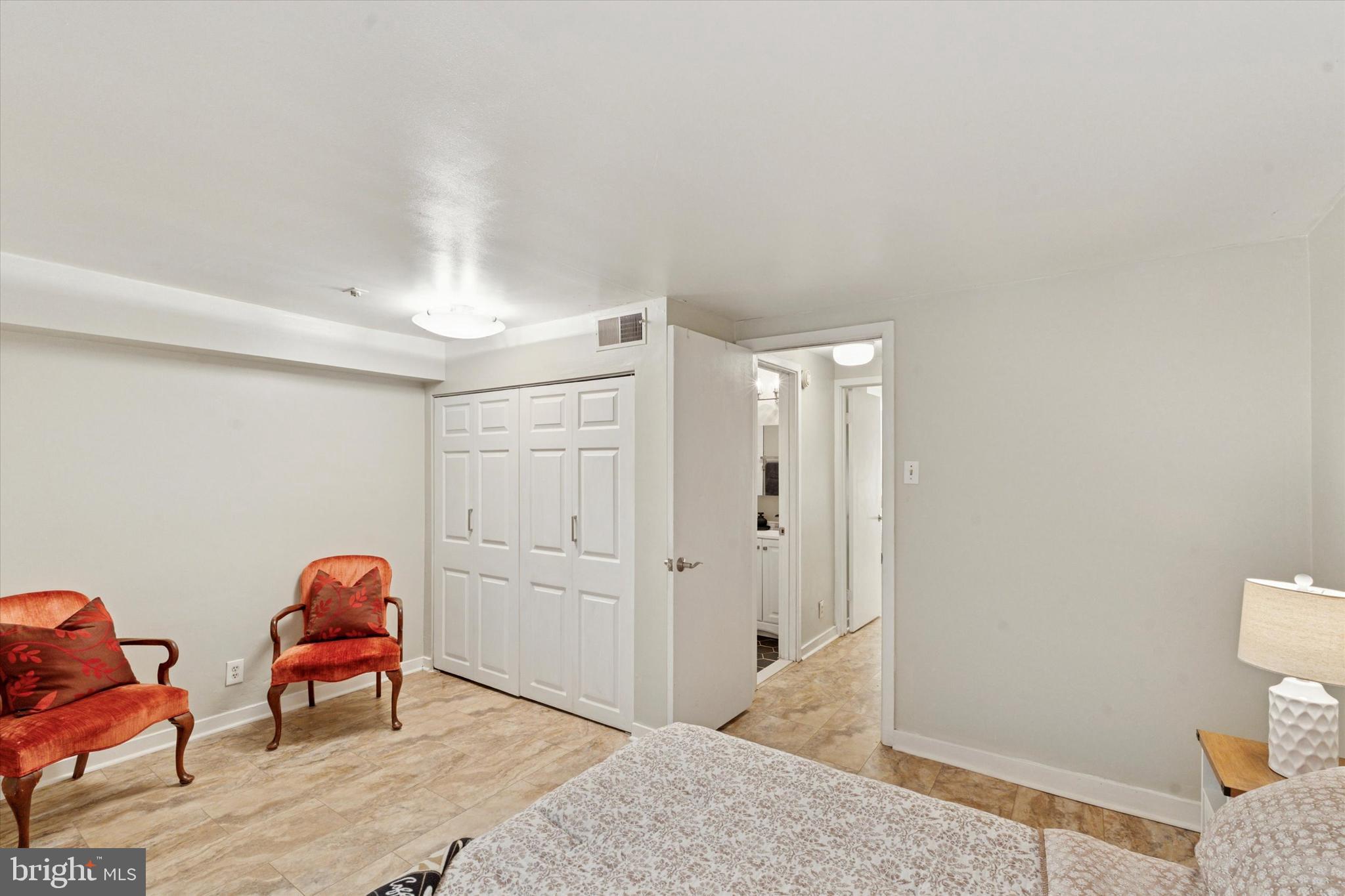 WASHINGTON SQ WEST - Residential