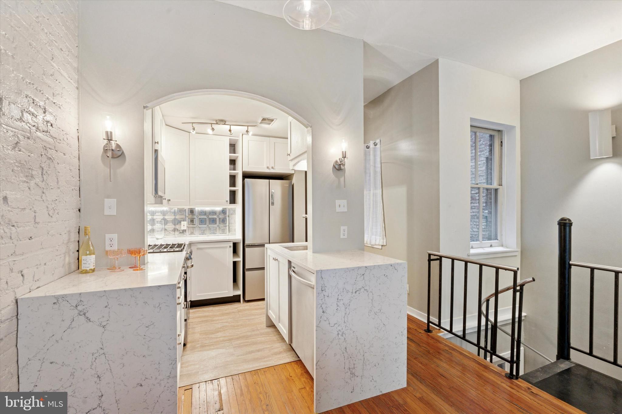 WASHINGTON SQ WEST - Residential