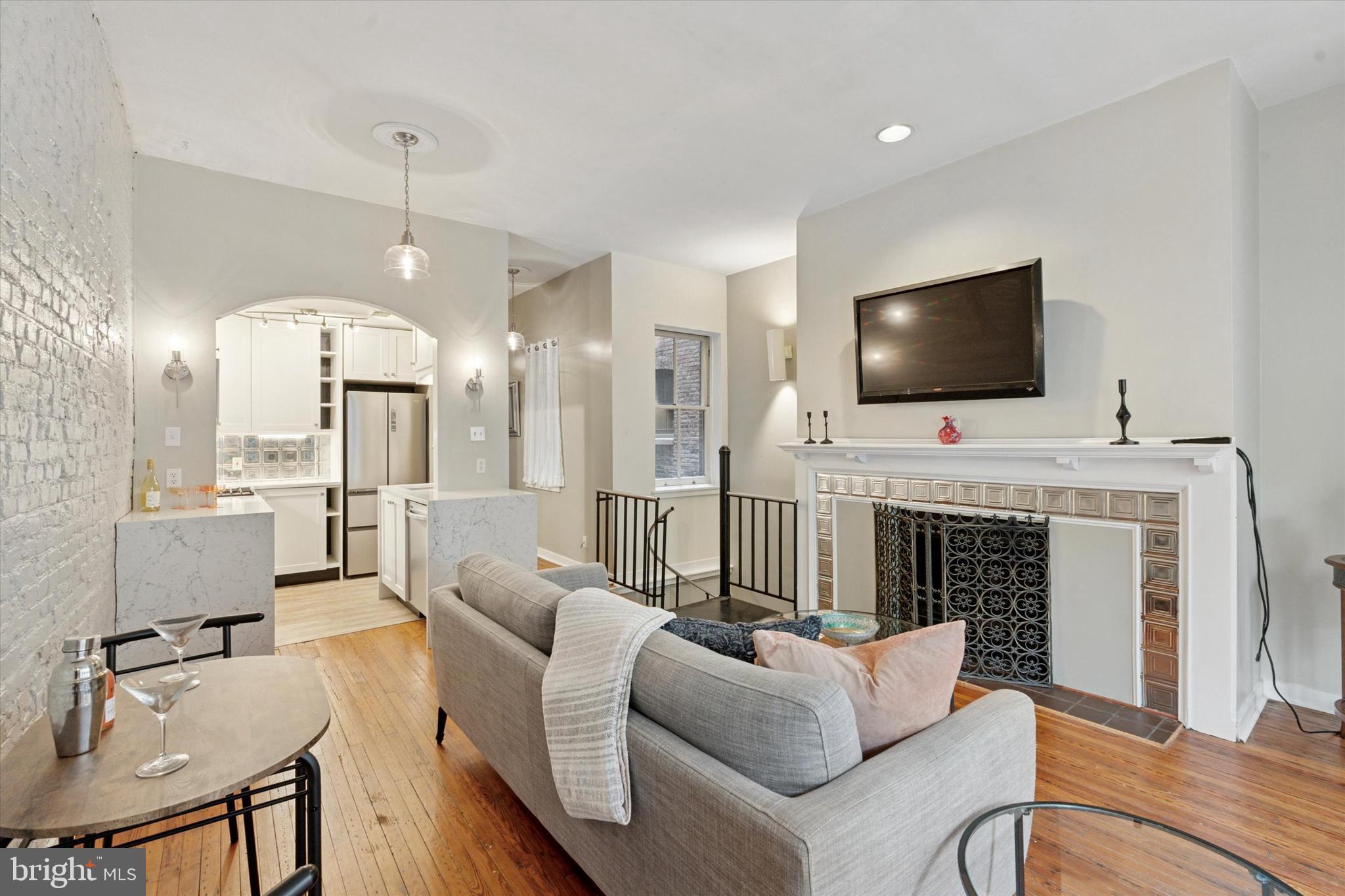 WASHINGTON SQ WEST - Residential