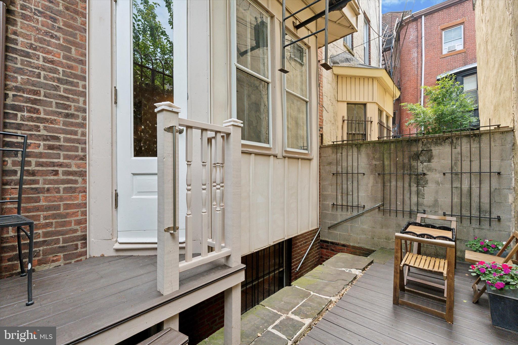 WASHINGTON SQ WEST - Residential