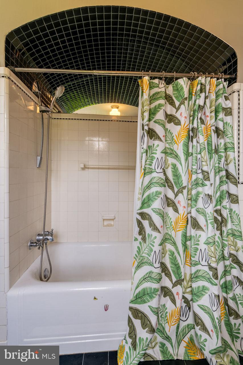 LEACOCK TWP - Residential