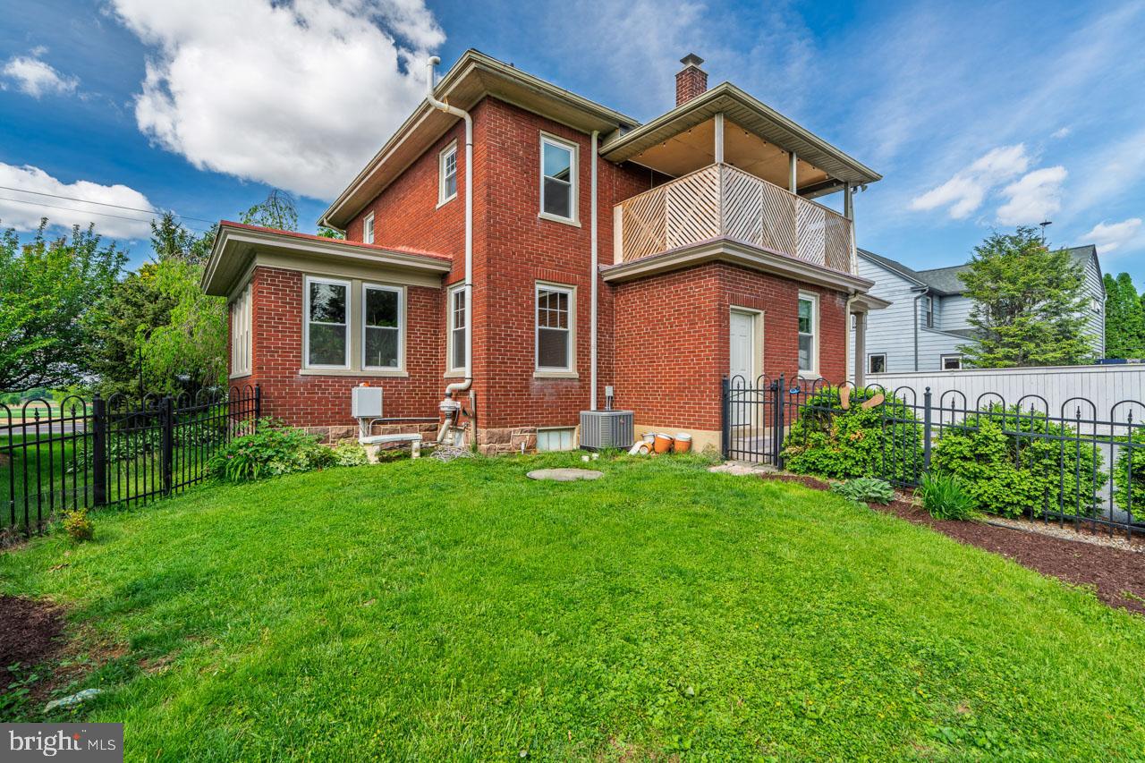 LEACOCK TWP - Residential