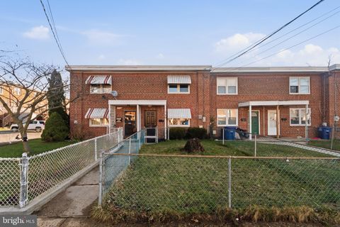 Townhouse For Sale - 129 Brown Street<br/> MOUNT HOLLY, NJ 08060