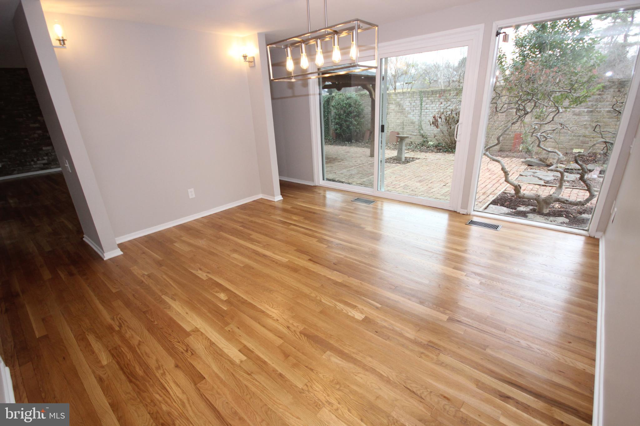 COURTS OF WHETSTONE - Residential