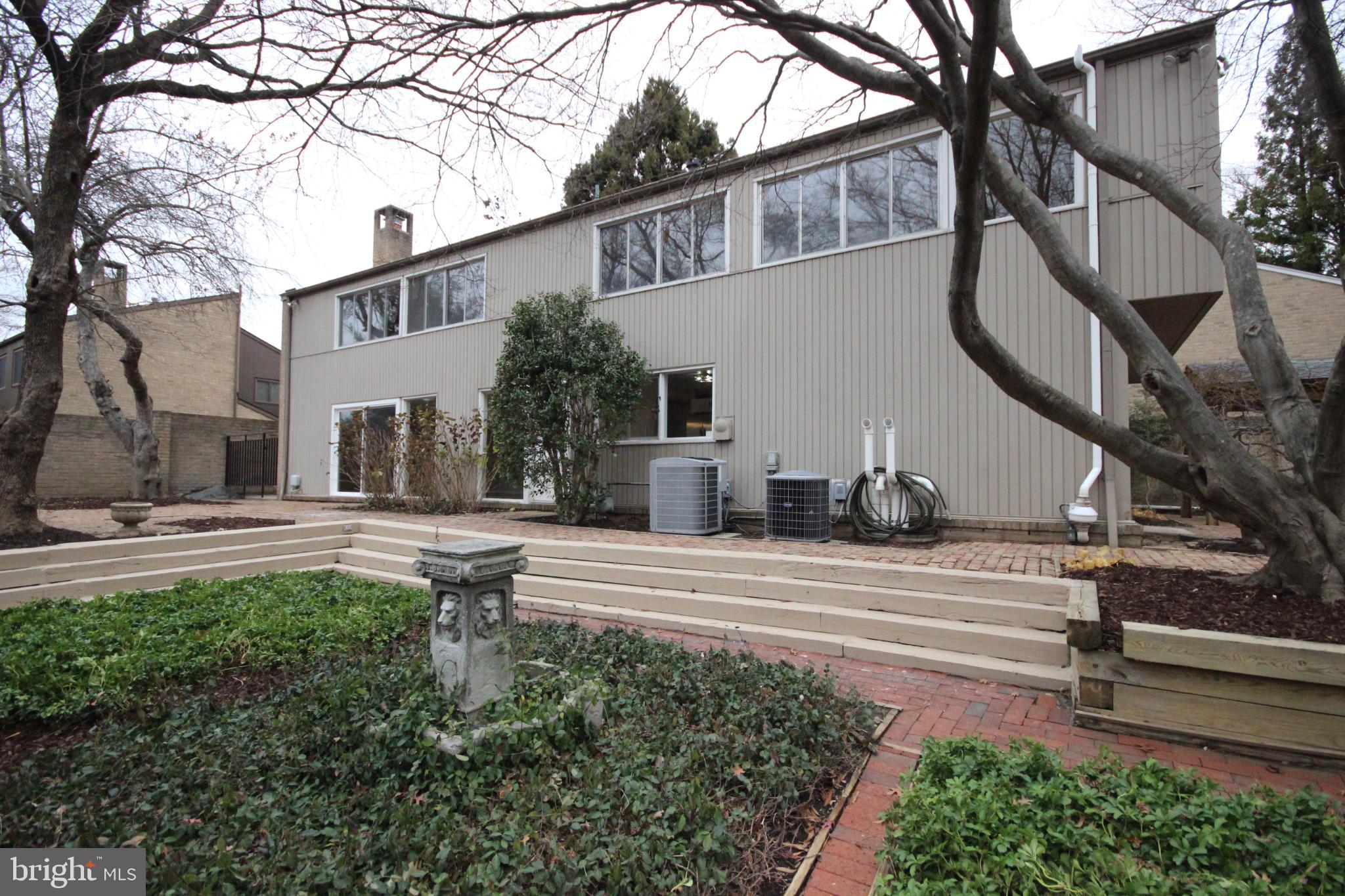 COURTS OF WHETSTONE - Residential