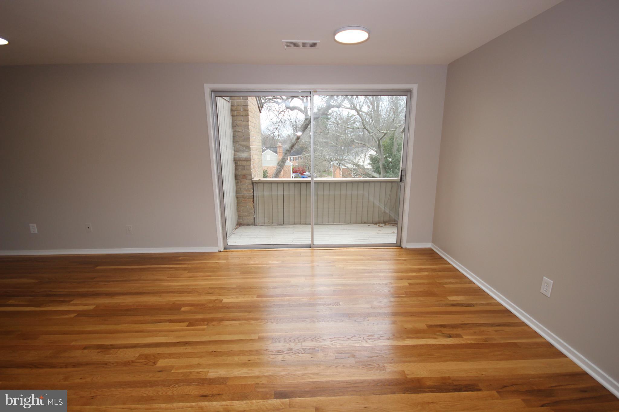 COURTS OF WHETSTONE - Residential