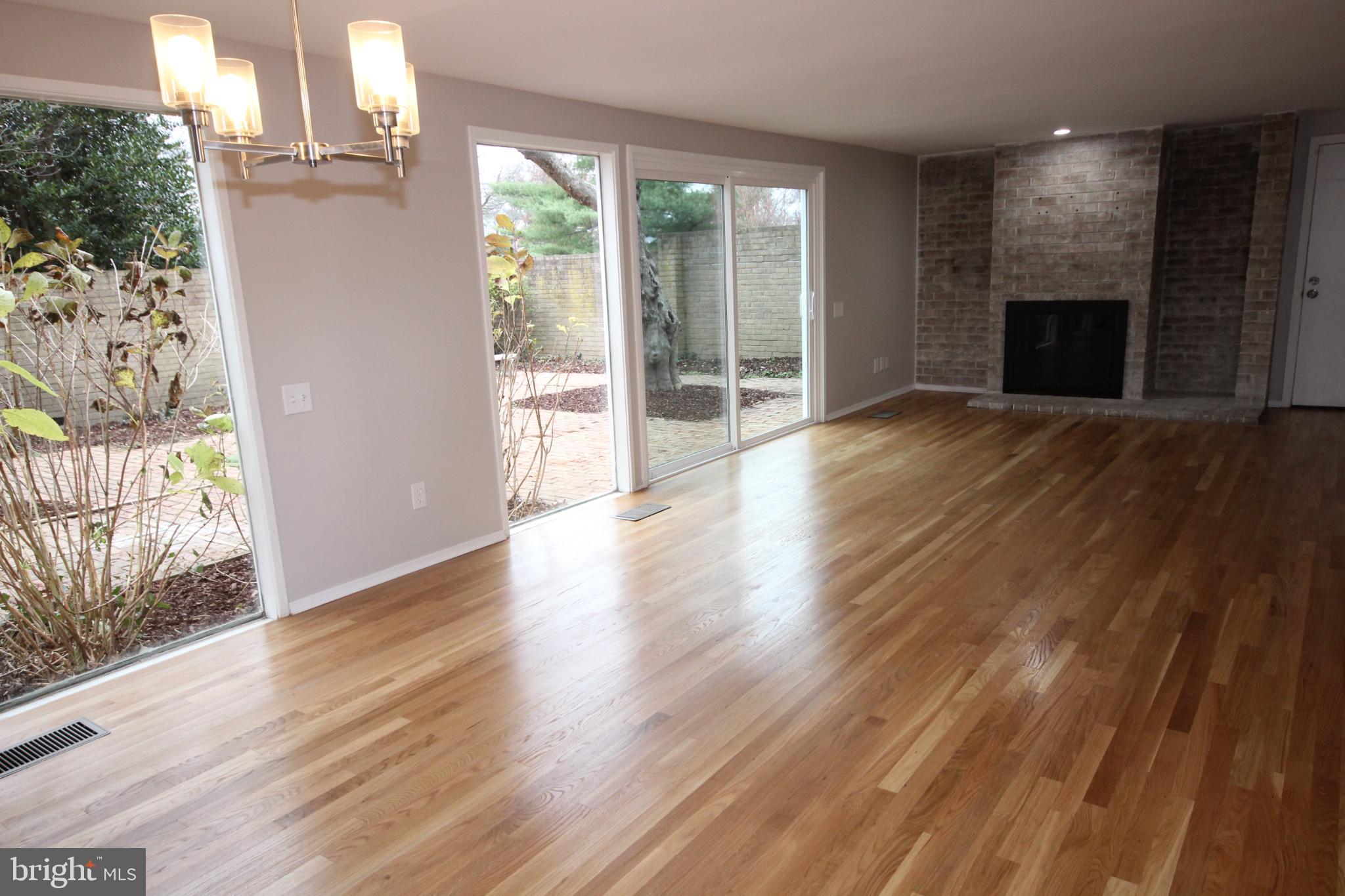 COURTS OF WHETSTONE - Residential