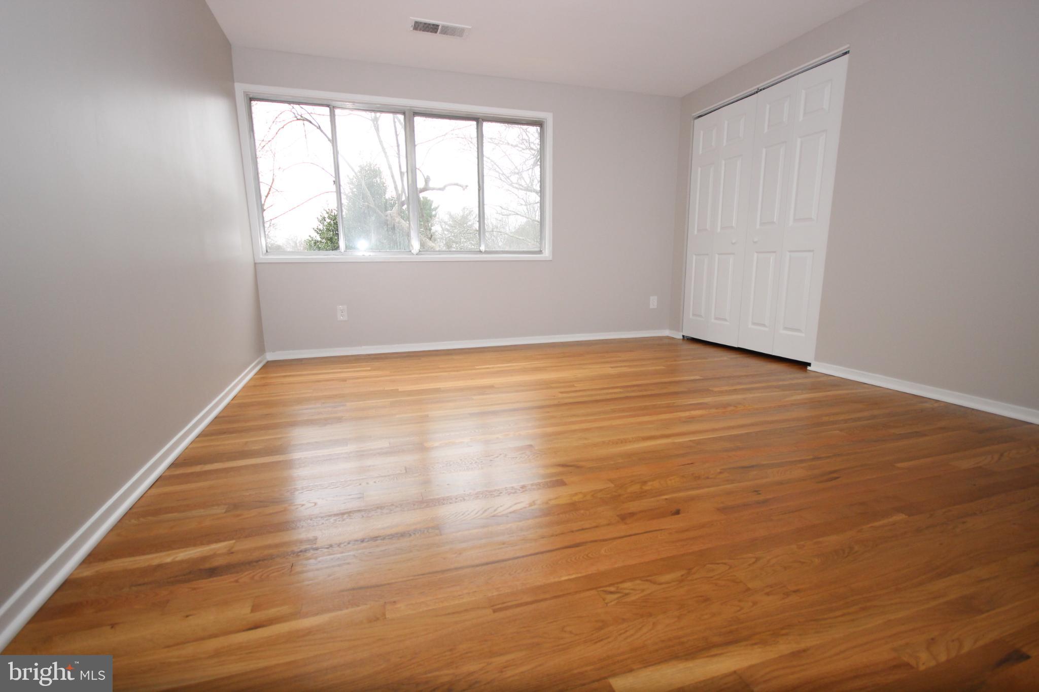 COURTS OF WHETSTONE - Residential