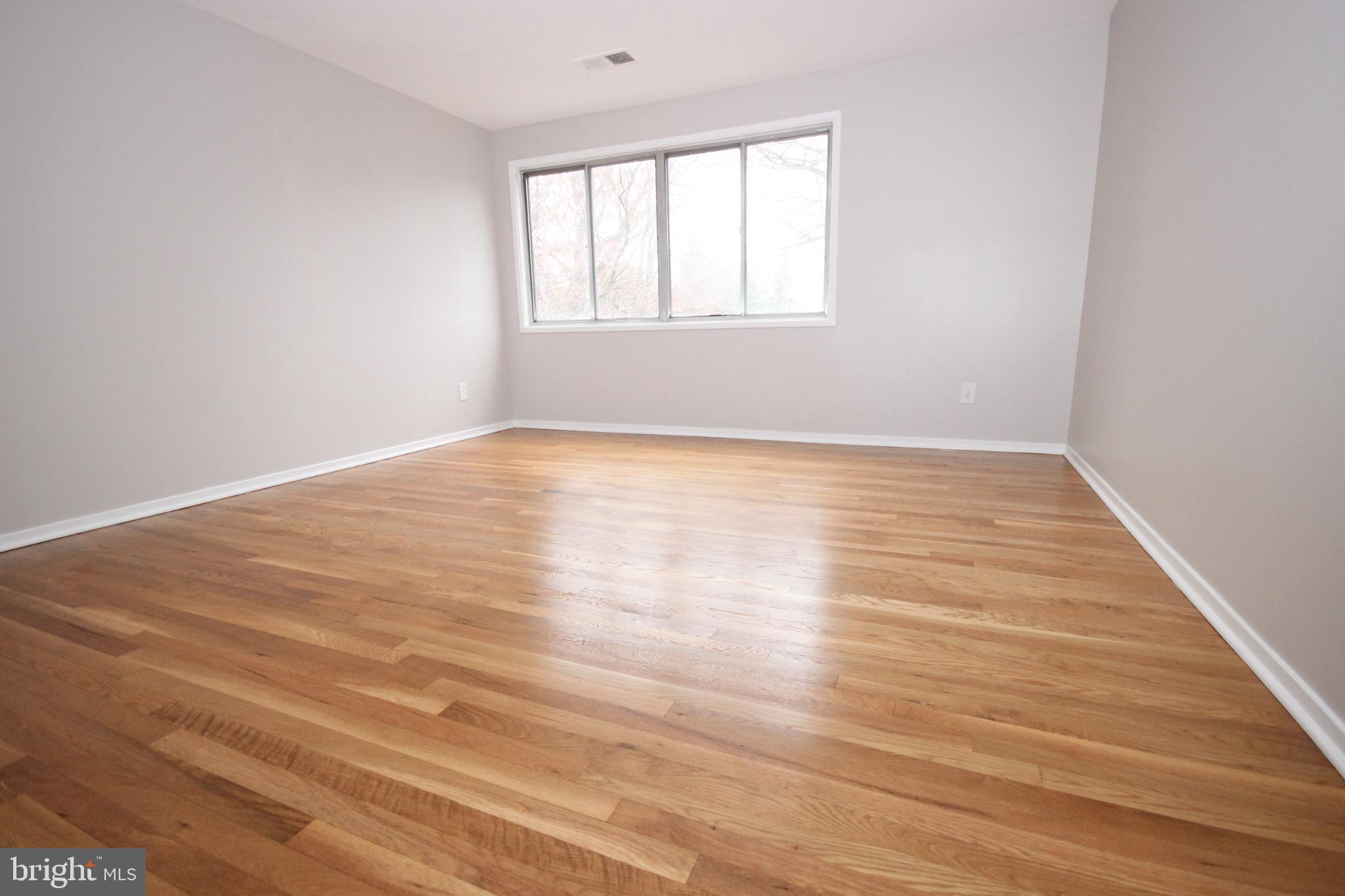 COURTS OF WHETSTONE - Residential