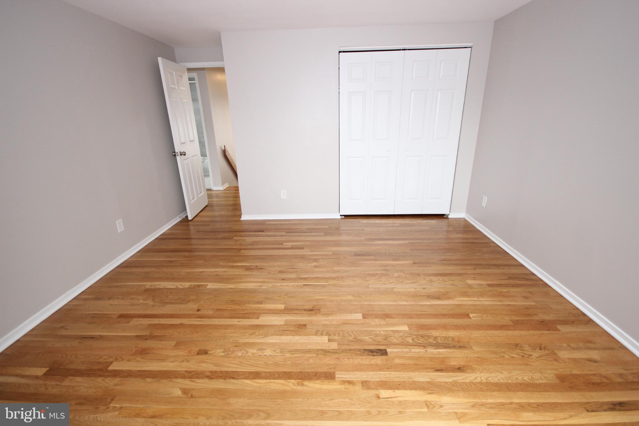 COURTS OF WHETSTONE - Residential