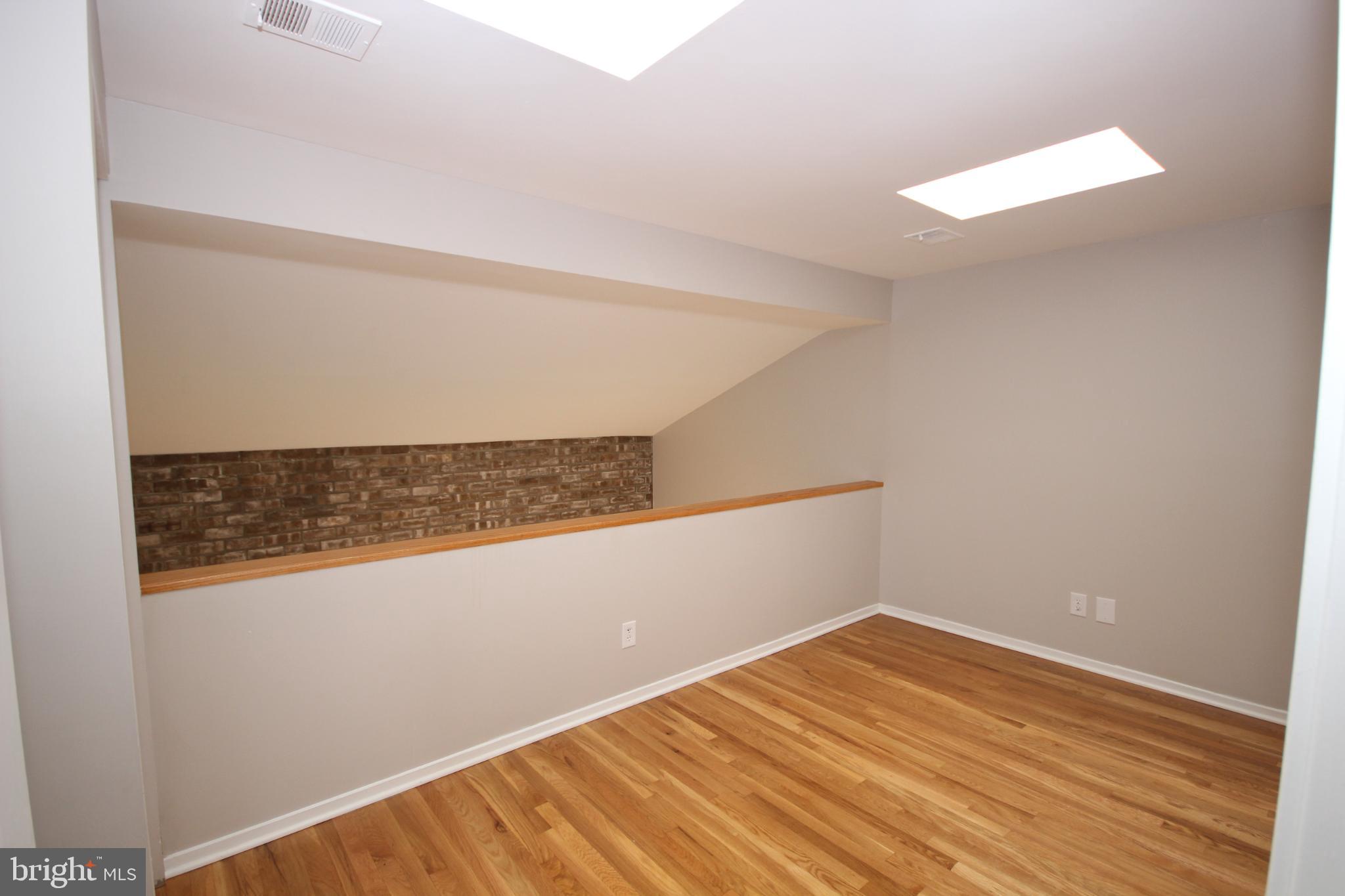 COURTS OF WHETSTONE - Residential