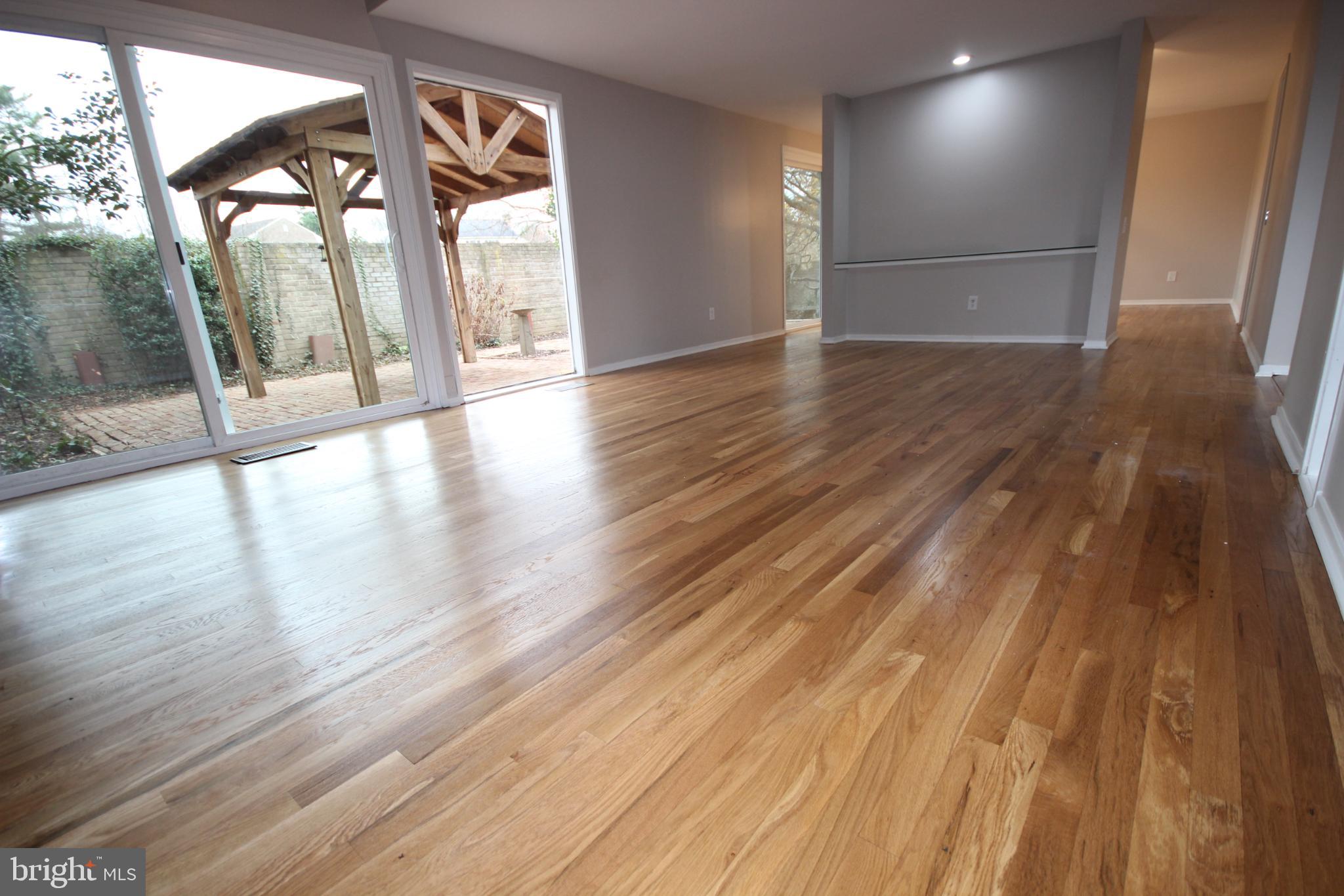 COURTS OF WHETSTONE - Residential