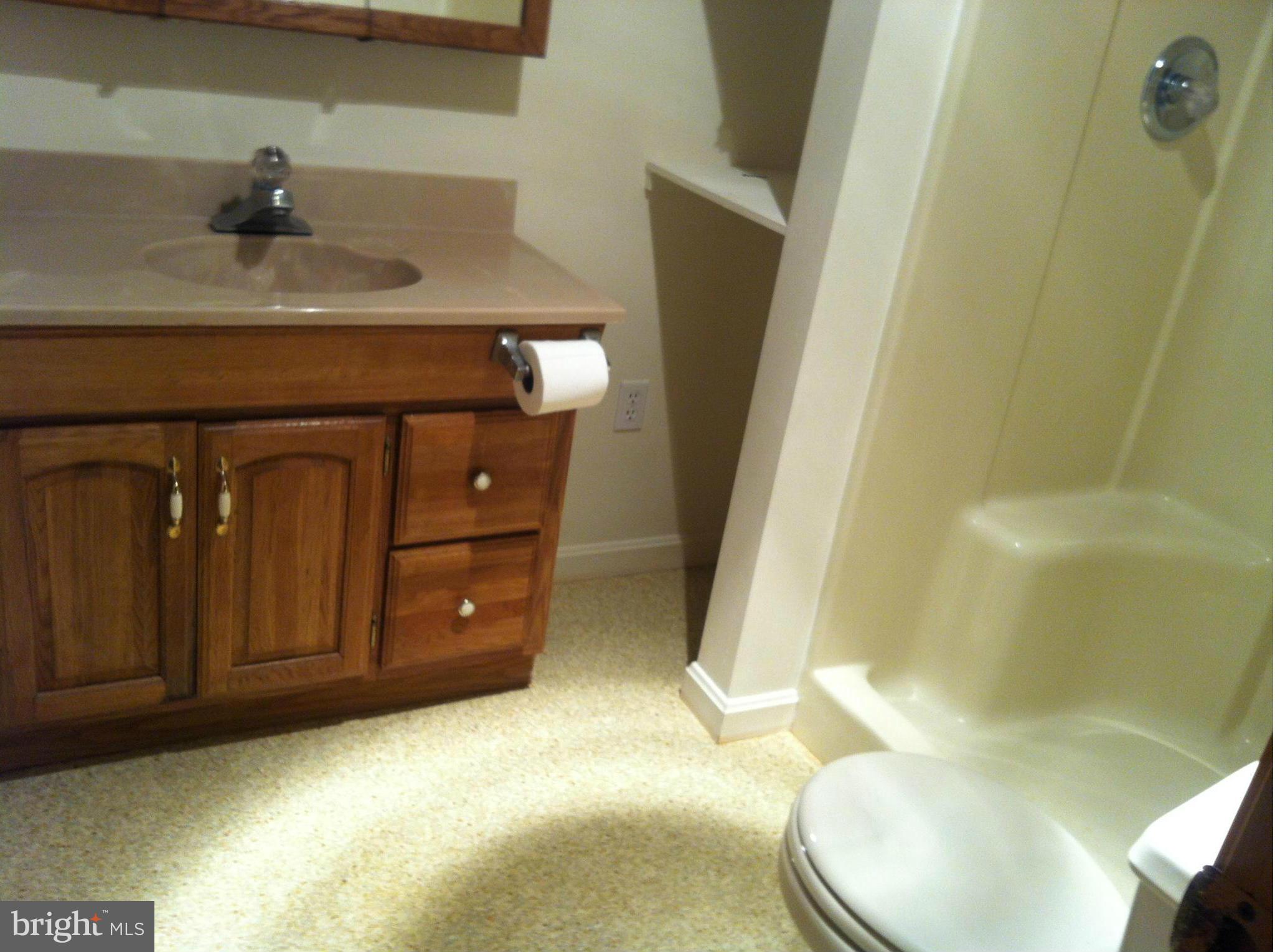 DAVIDSONVILLE - Residential Lease