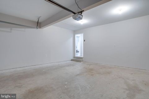 listing image 50