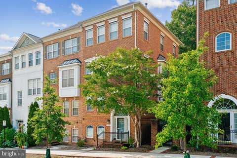 Townhouse For Rent - 4049 Columbia Pike<br/> Arlington County, ARLINGTON, VA 22204