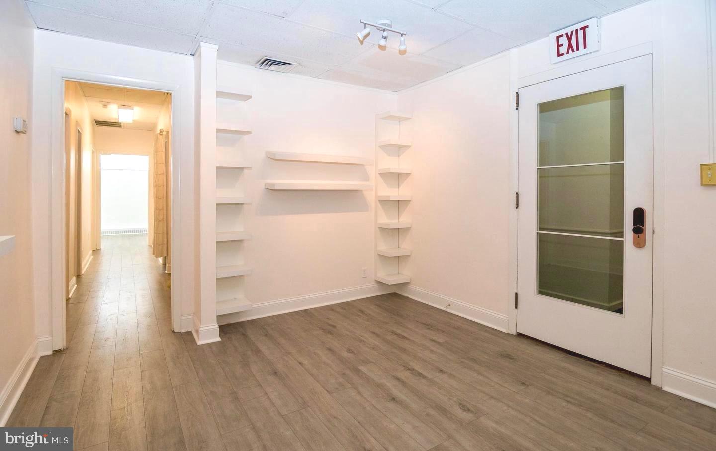 TROLLEY SQUARE - Commercial Sale