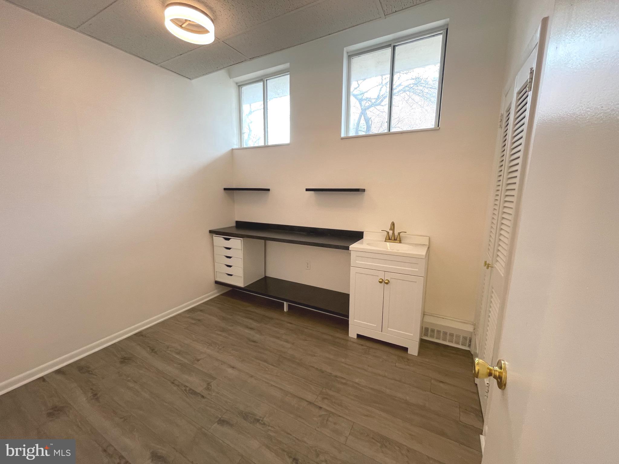 TROLLEY SQUARE - Commercial Sale