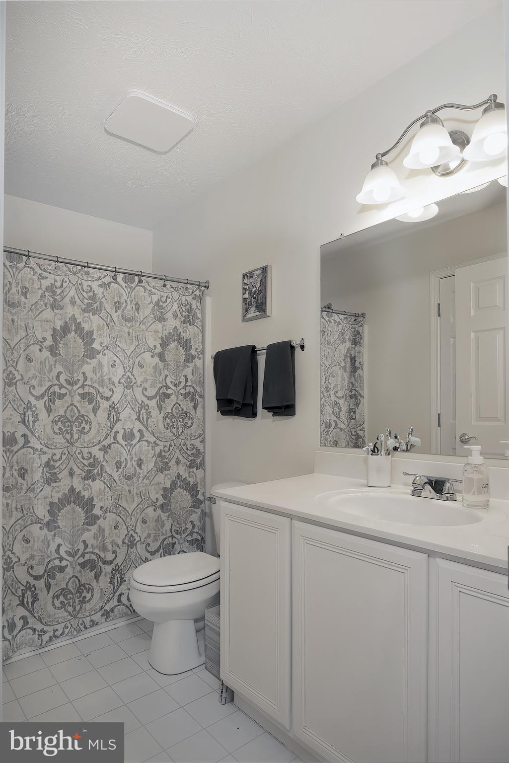 NORTH POINTE - Residential