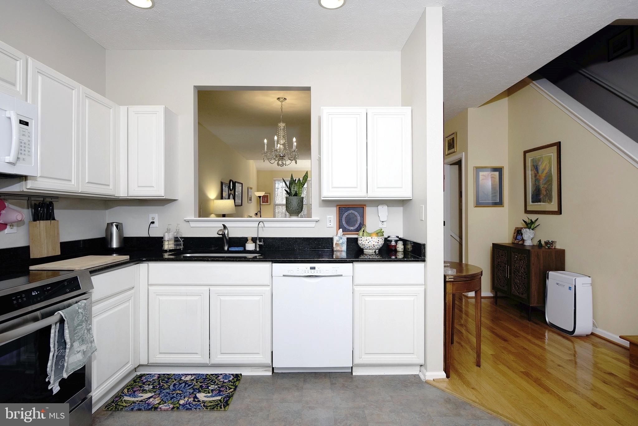 NORTH POINTE - Residential