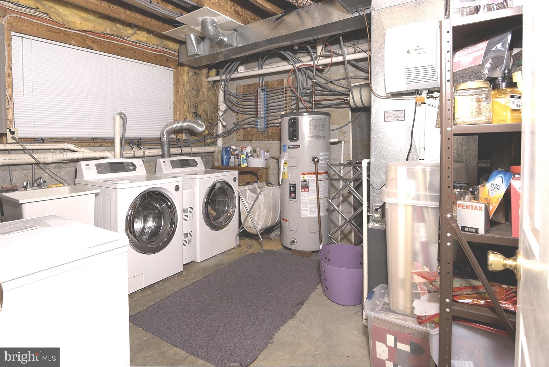 NORTH POINTE - Residential