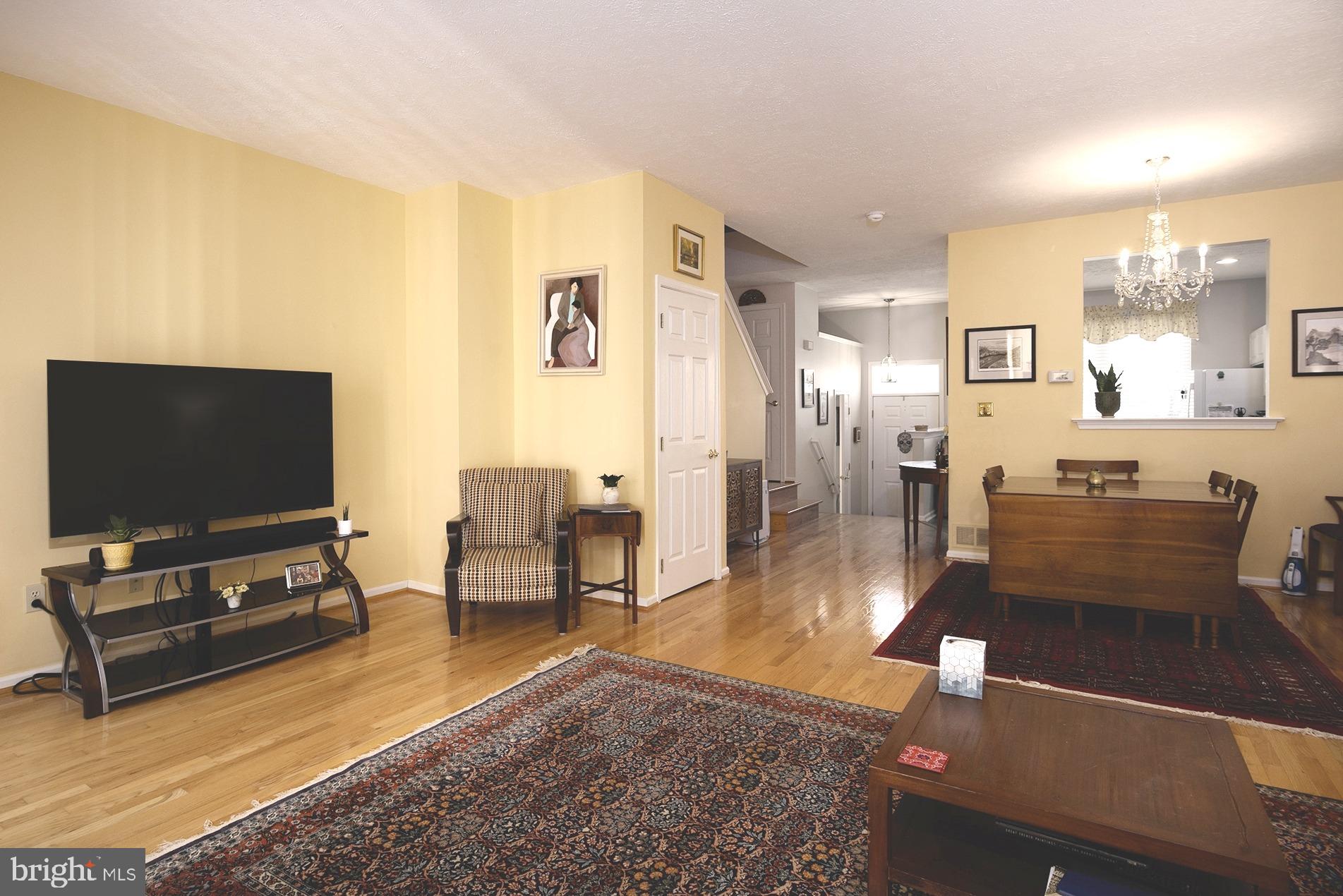 NORTH POINTE - Residential