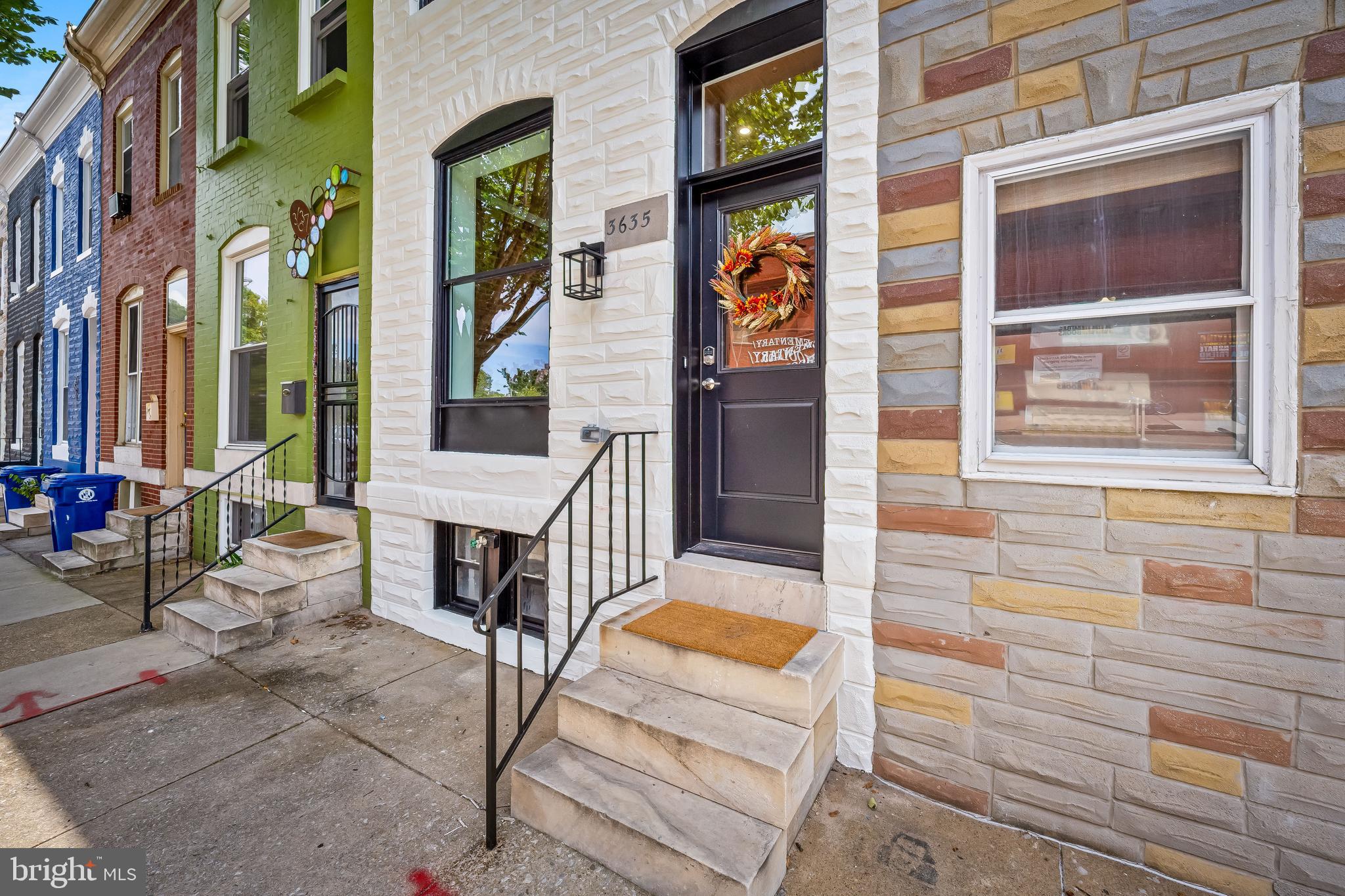 3635 CHESTNUT AVENUE