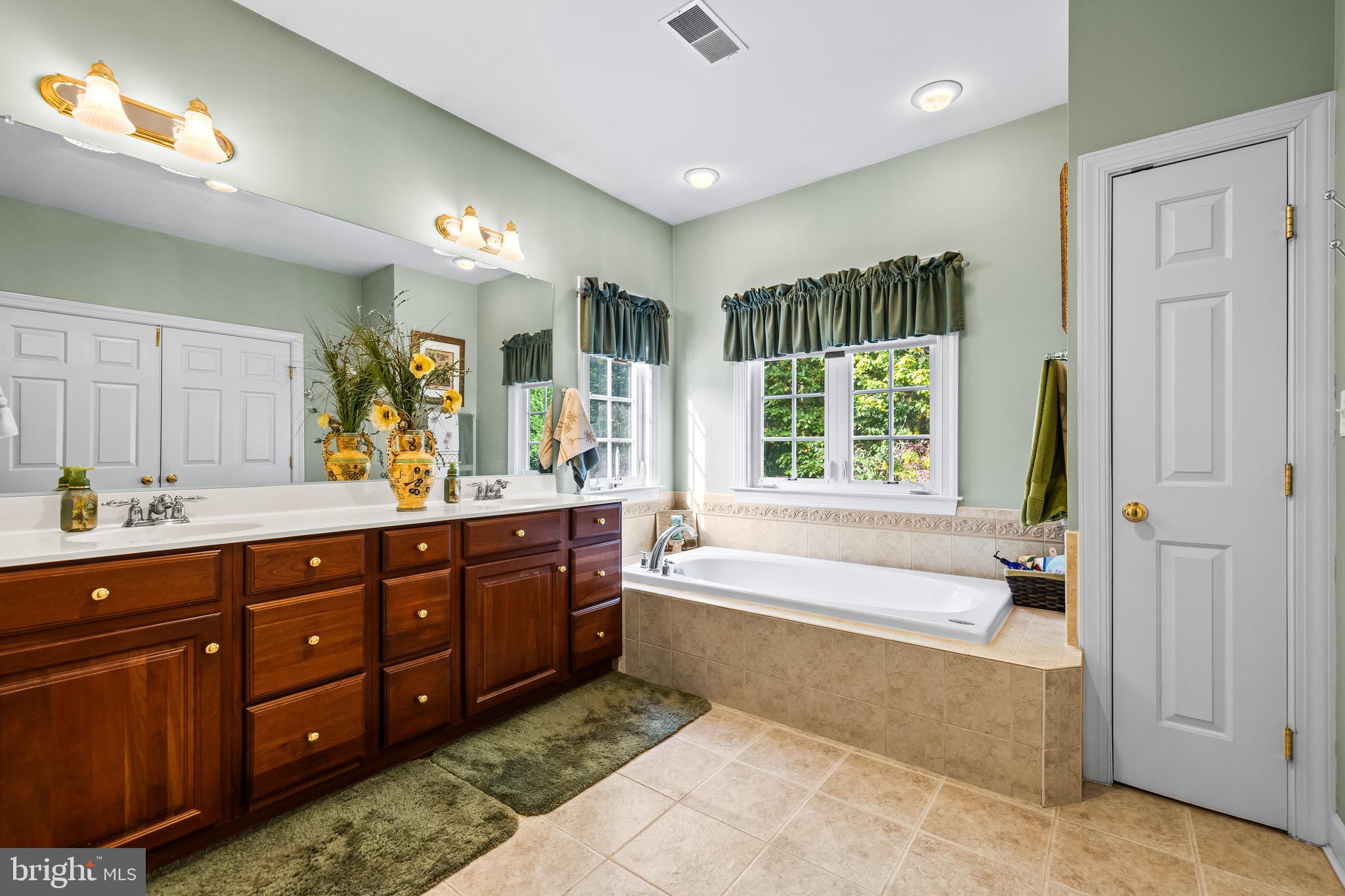 CAMERON RUN - Residential