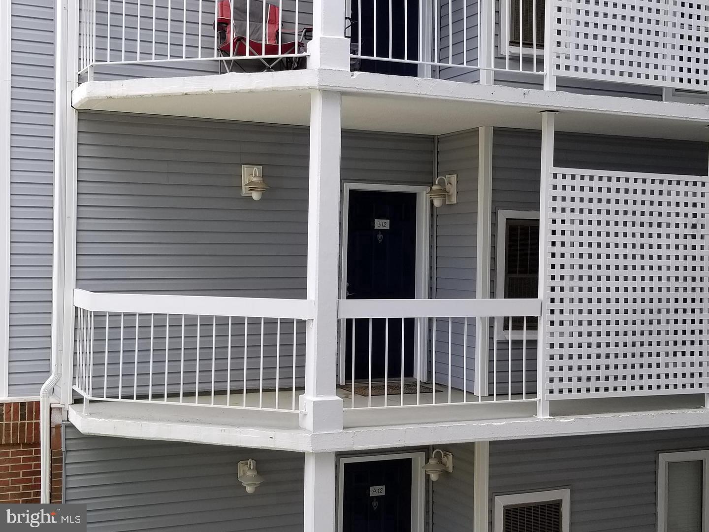 3178 SUMMIT SQUARE 3-B12