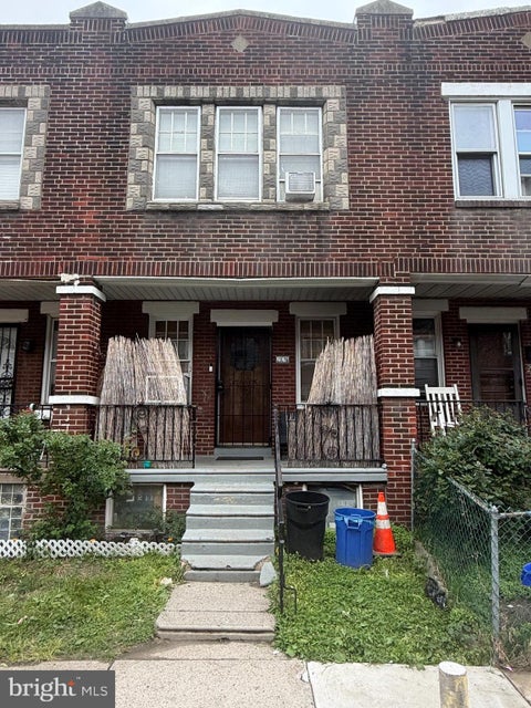 Townhouse For Sale - 2076 Scattergood Street<br/> PHILADELPHIA, PA 19124