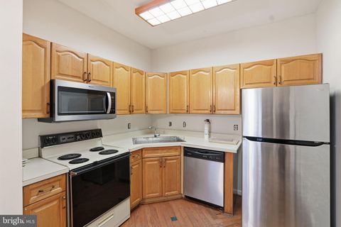 15663 VIEWPOINT CIRCLE DUMFRIES VA 22025