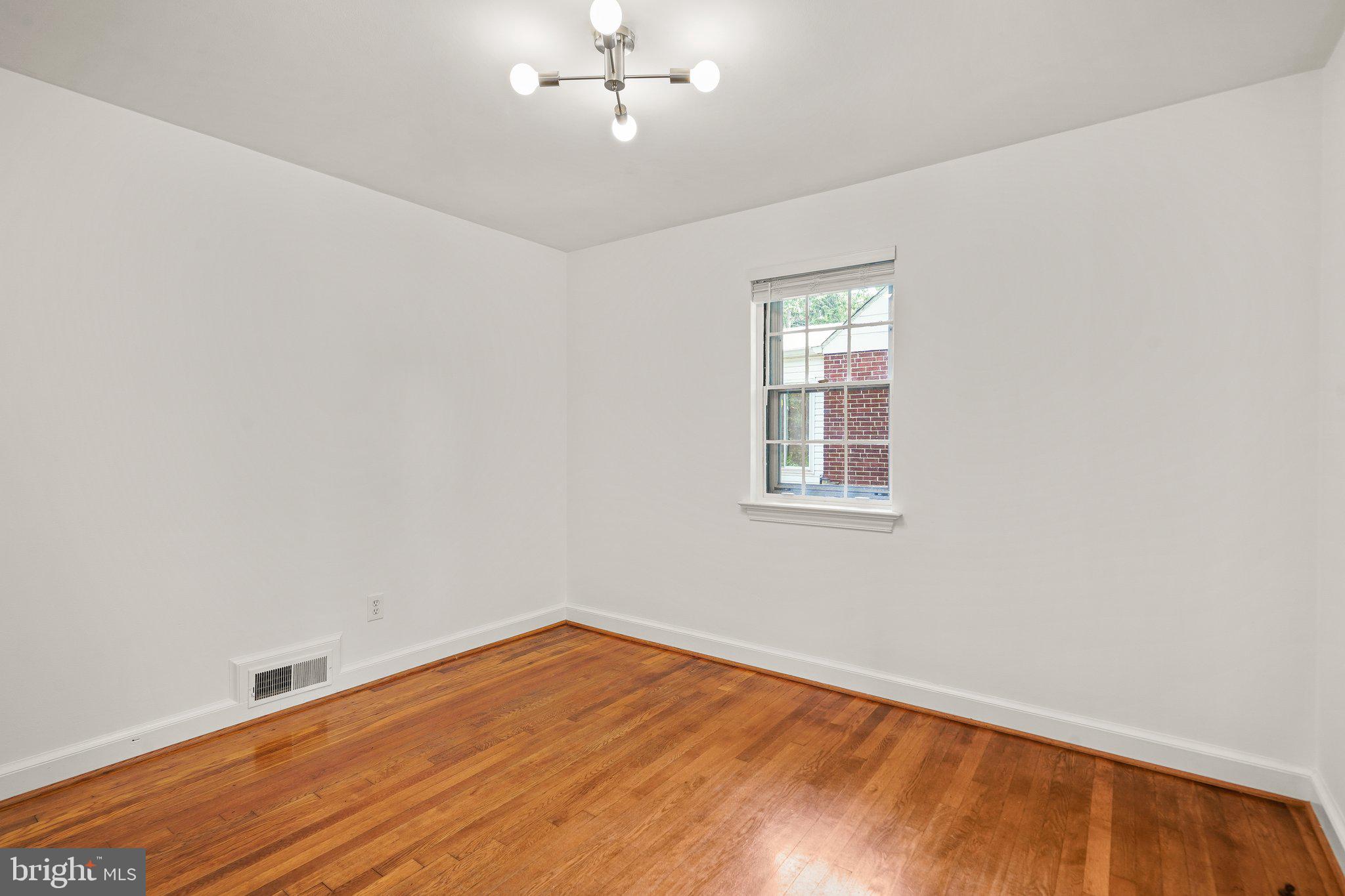 TAKOMA PARK - Residential Lease