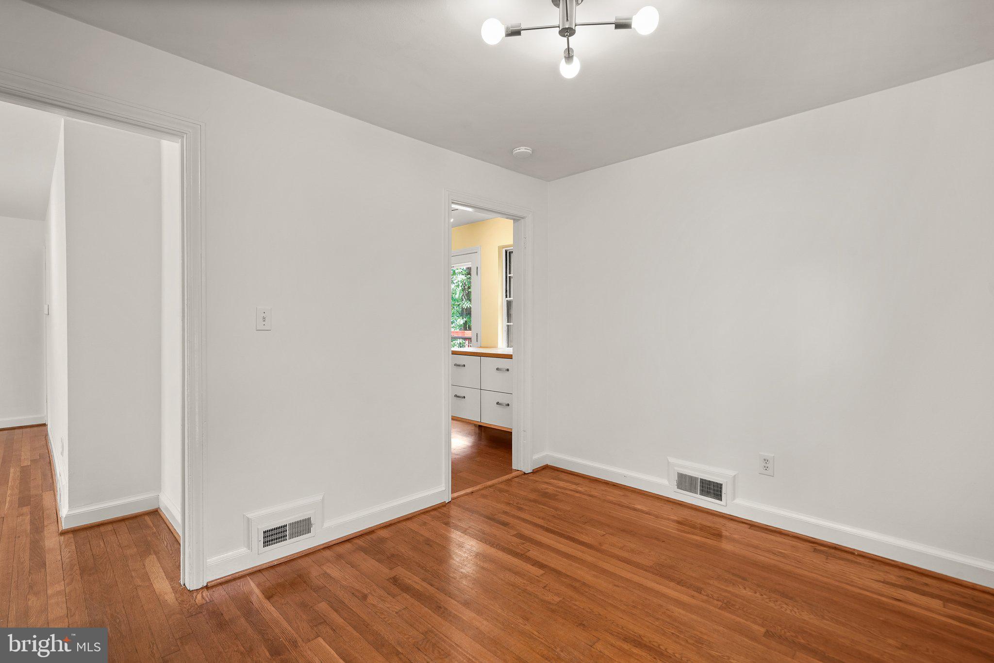 TAKOMA PARK - Residential Lease