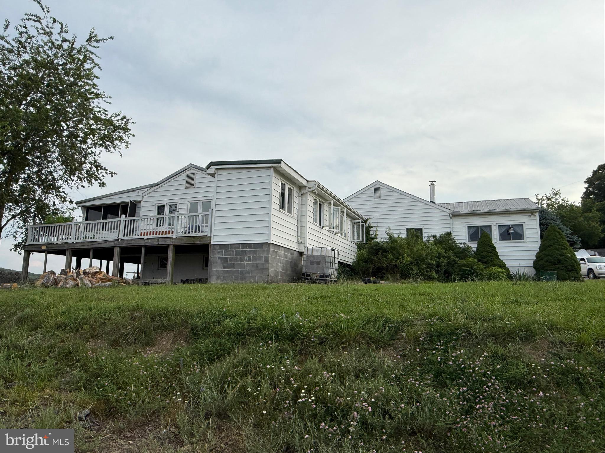 37 LA BAER LANE
