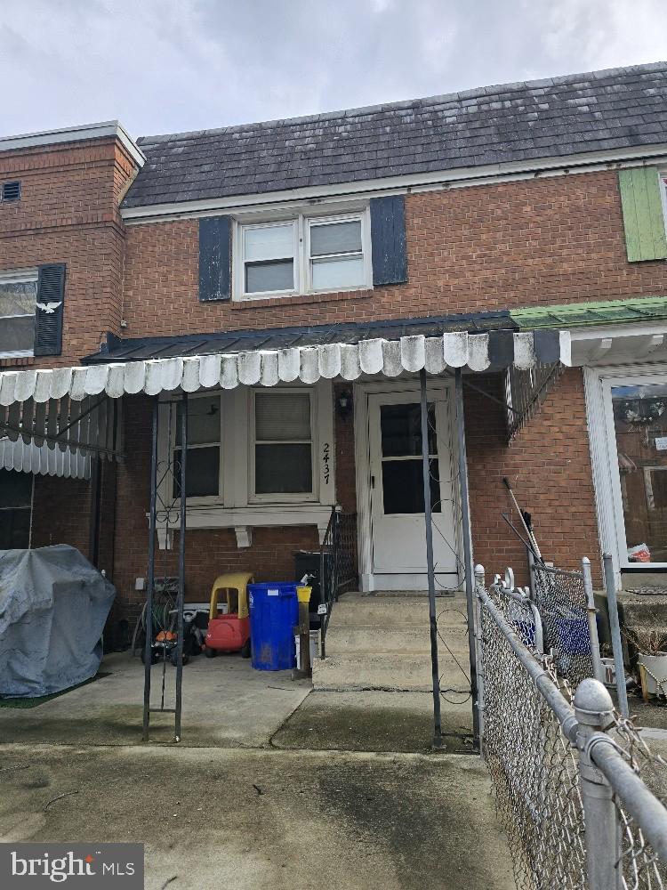 Welcome to 2437 Mercer Street, what a find!! This brick exterior townhome located in Melrose section of the city is a jewel with infinite possibilities!! 3 bedroom, 1 bath, gas house with gas heat/water heater and cooking, ideal for the buyer on a budget or an investor looking to purchase in this section of the city!! Attached garage and off street parking make this an ideal house for YOU!!
Subject to 3rd party approval, please allow 45 days for settlement date!