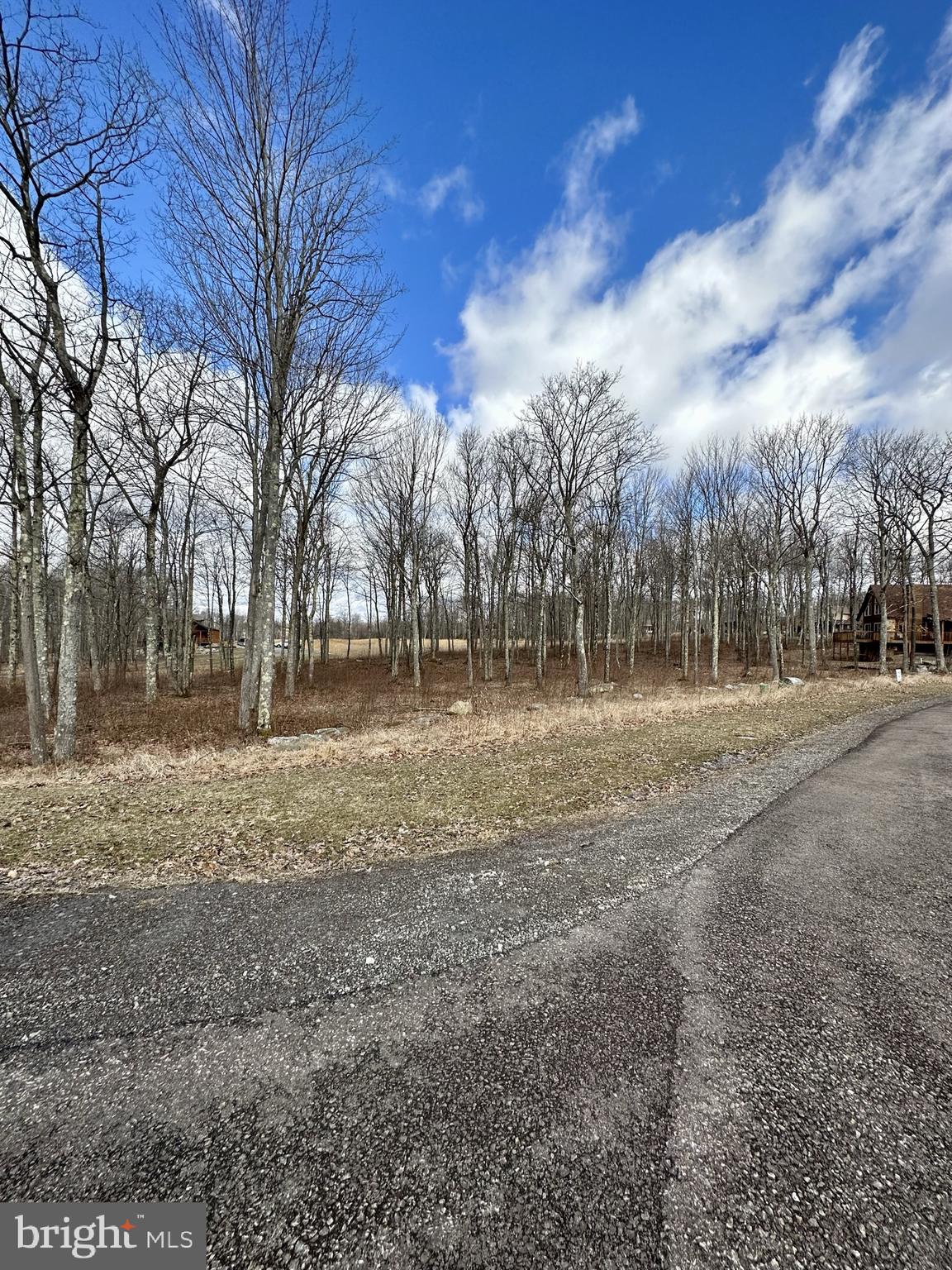 LODESTONE SUB - Land