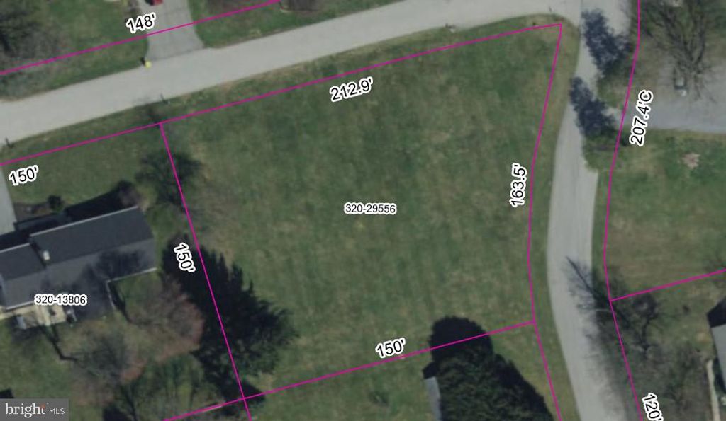 Photo of 210 Laneview Drive, Willow Street, PA 17584 (MLS # PALA2045594)