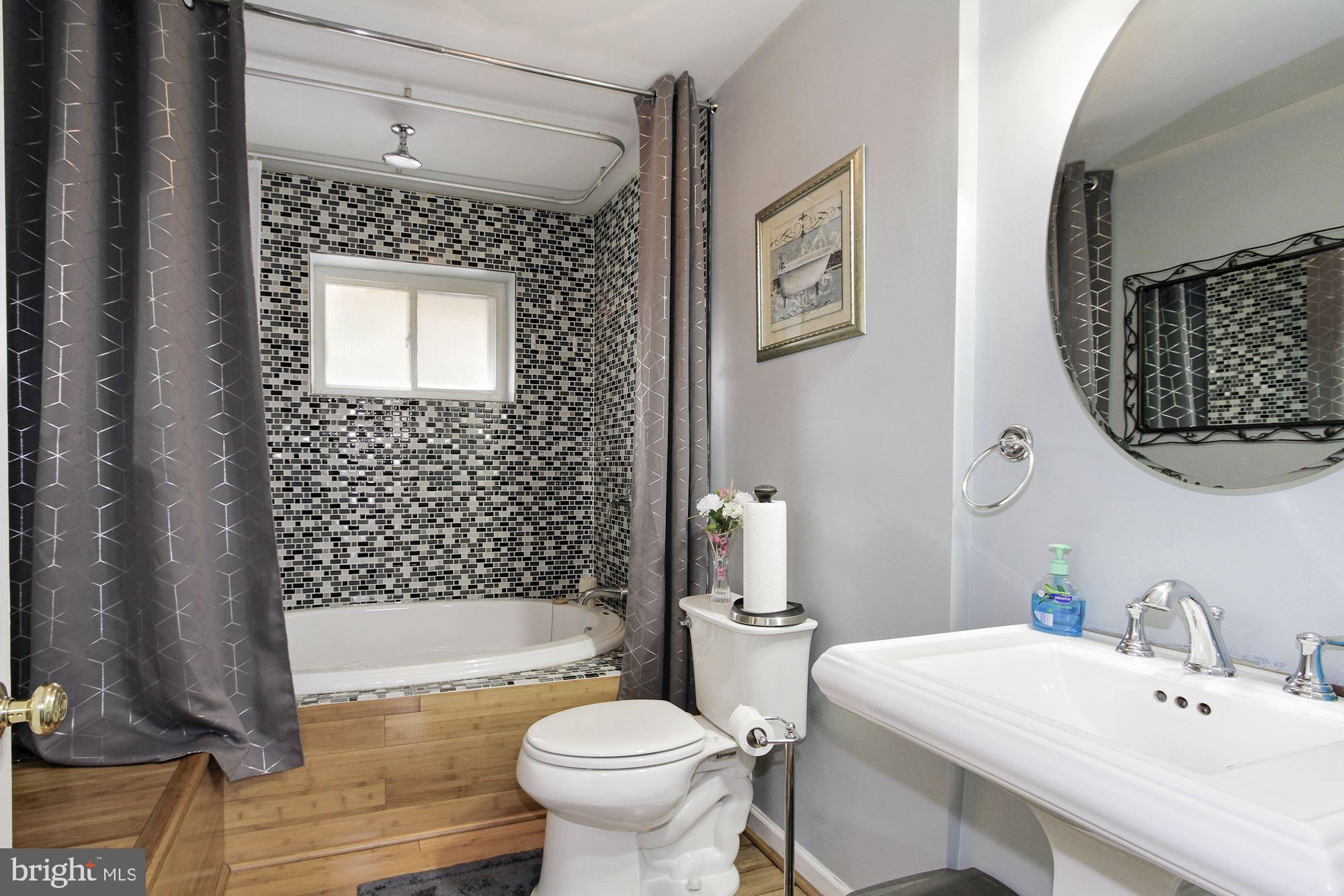 NORTHMONT - Residential