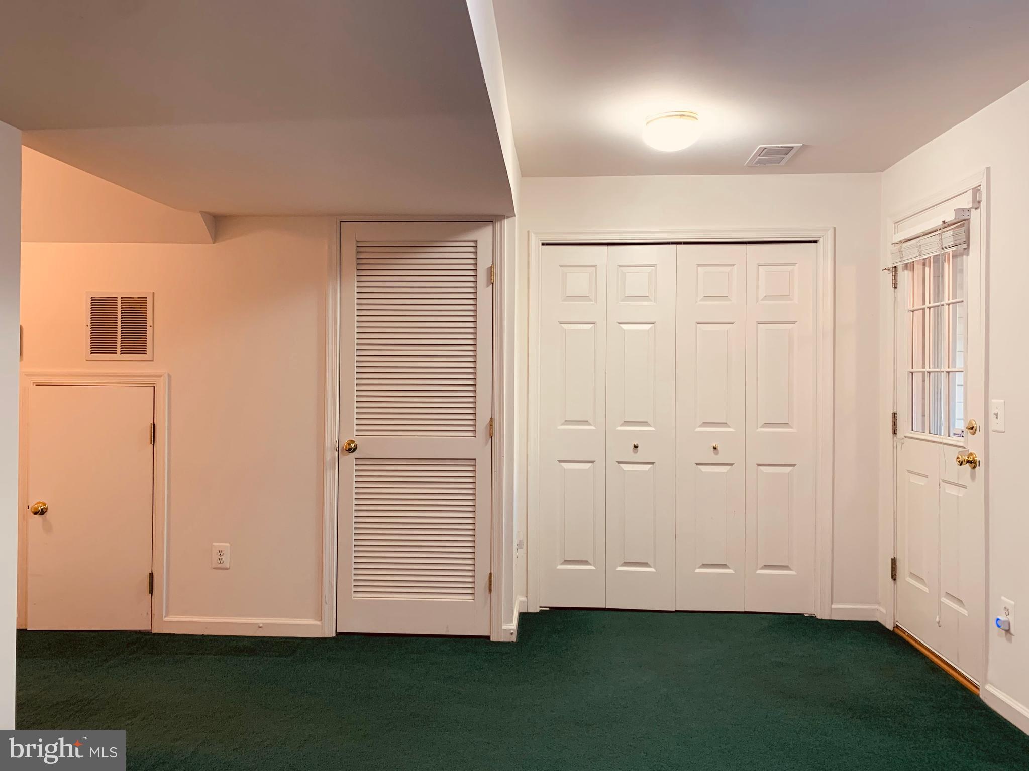 STRATFORD - Residential Lease